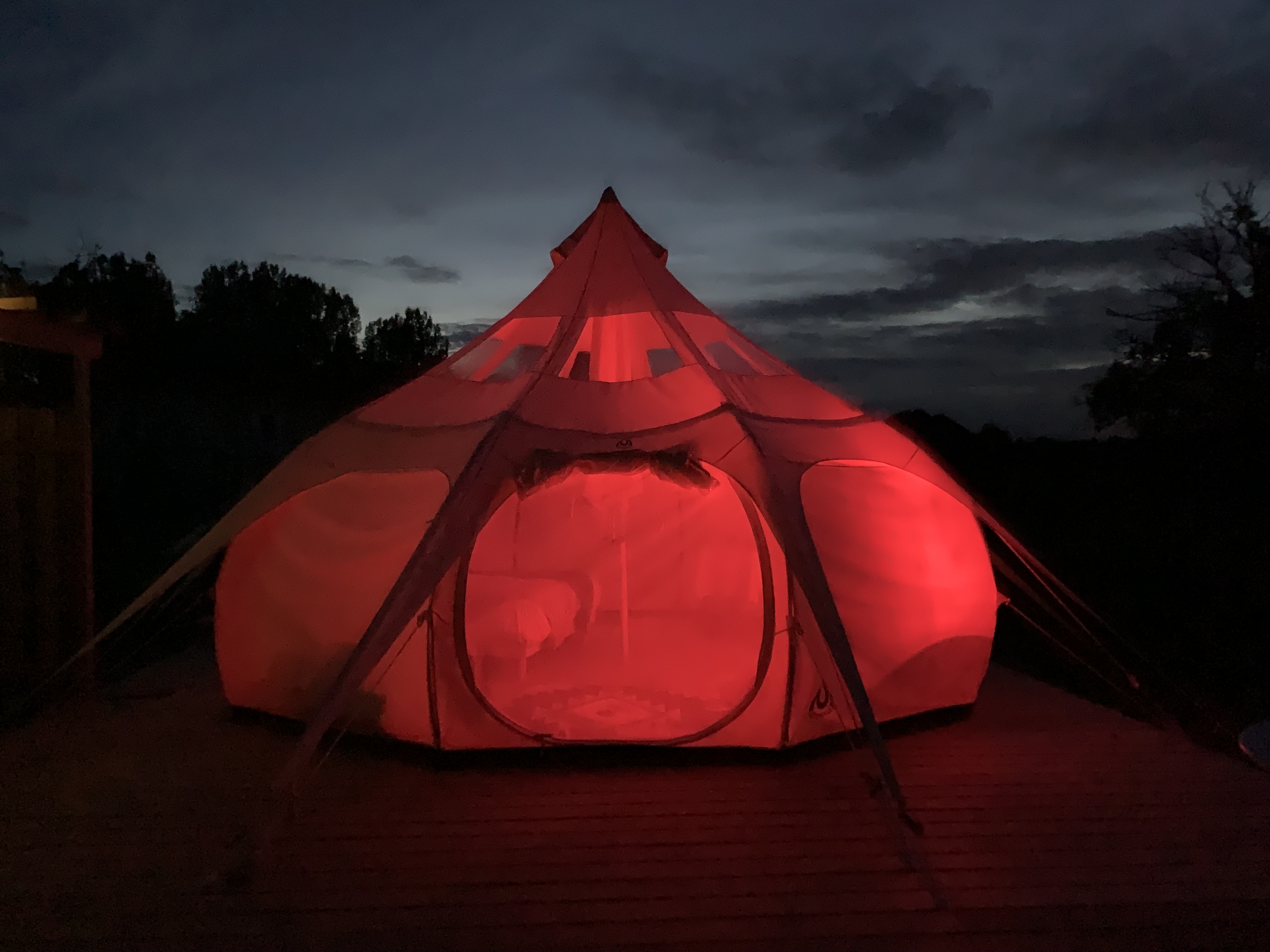 Photo 3/9 — Tente « Évasion en tente lodge avec spa privatif en Midi-Pyrénées » à Gourdon Lot