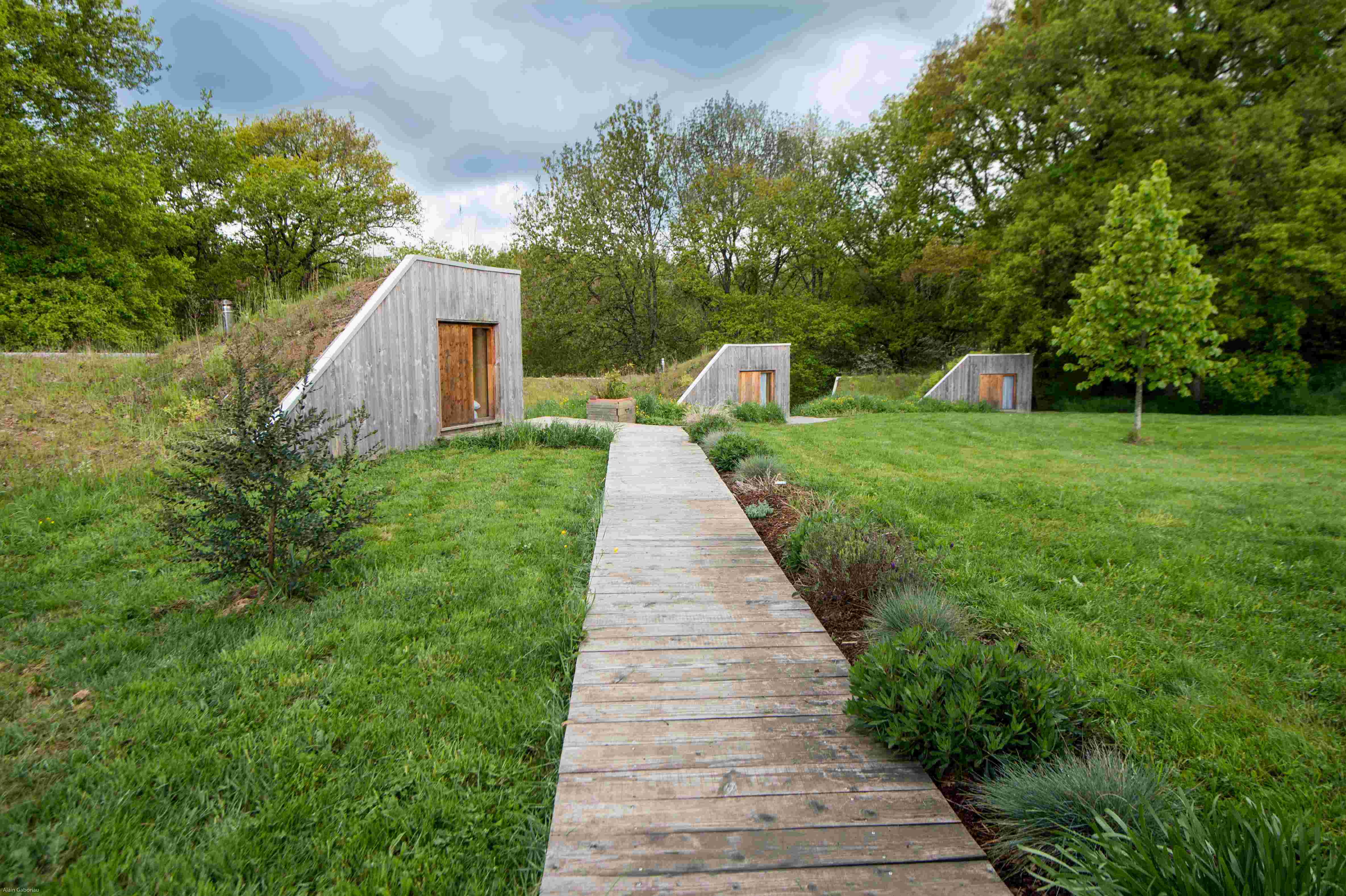 La cabane bleue — Cabane végétalisée avec spa à Haute-Vienne