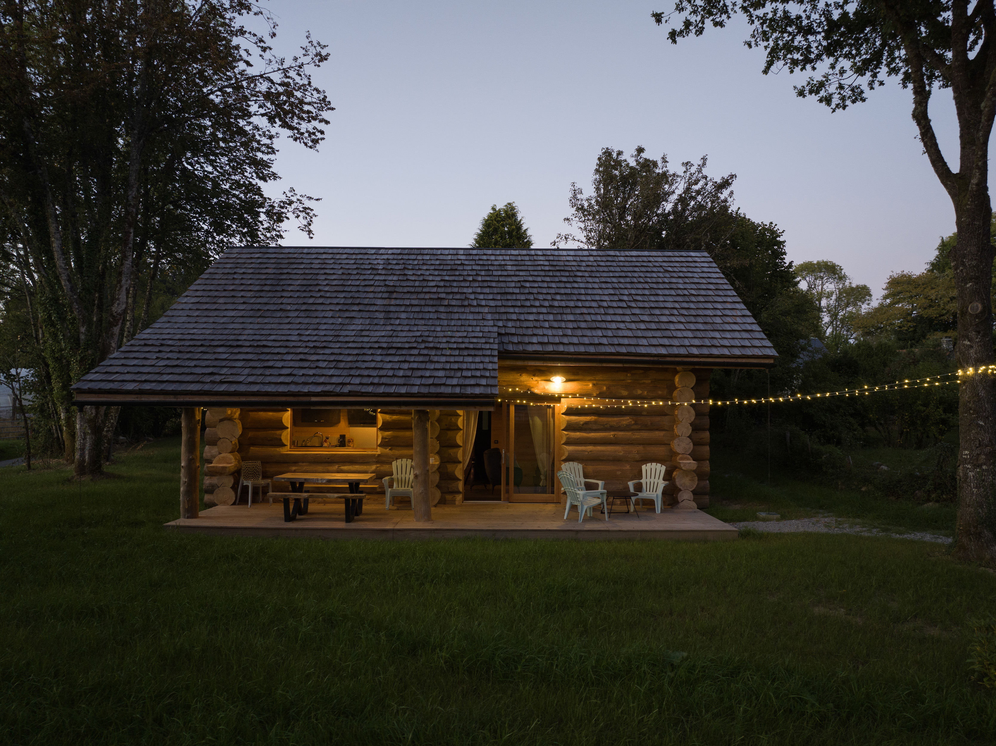 Gîte Le Chammet : un chalet enchanteur en Limousin à Faux-La-Montagne — vue depuis la terrasse