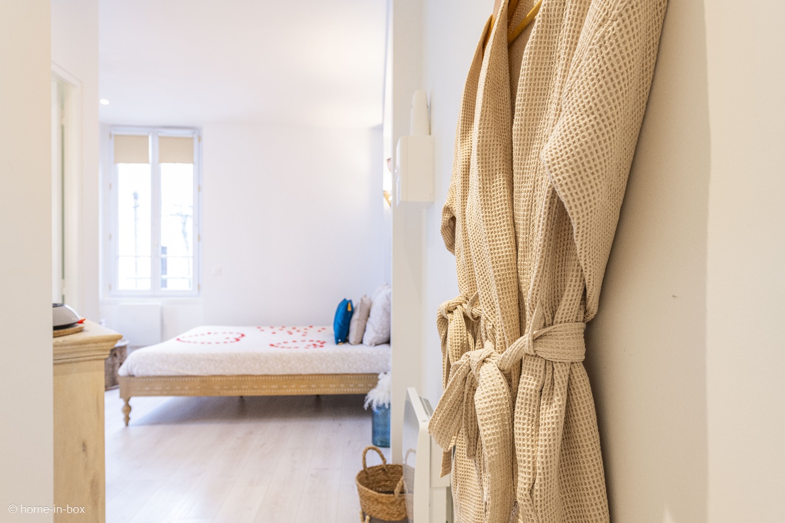 Suite 1001 nuits — Maison insolite avec Jacuzzi à Seine-et-Marne à Serris — détail architectural