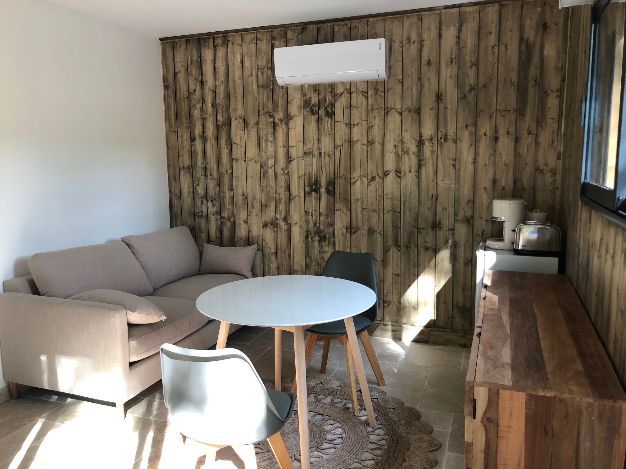 La Cabane Spa des Noyers — Cabane avec spa à Dordogne à Bergerac — chambre