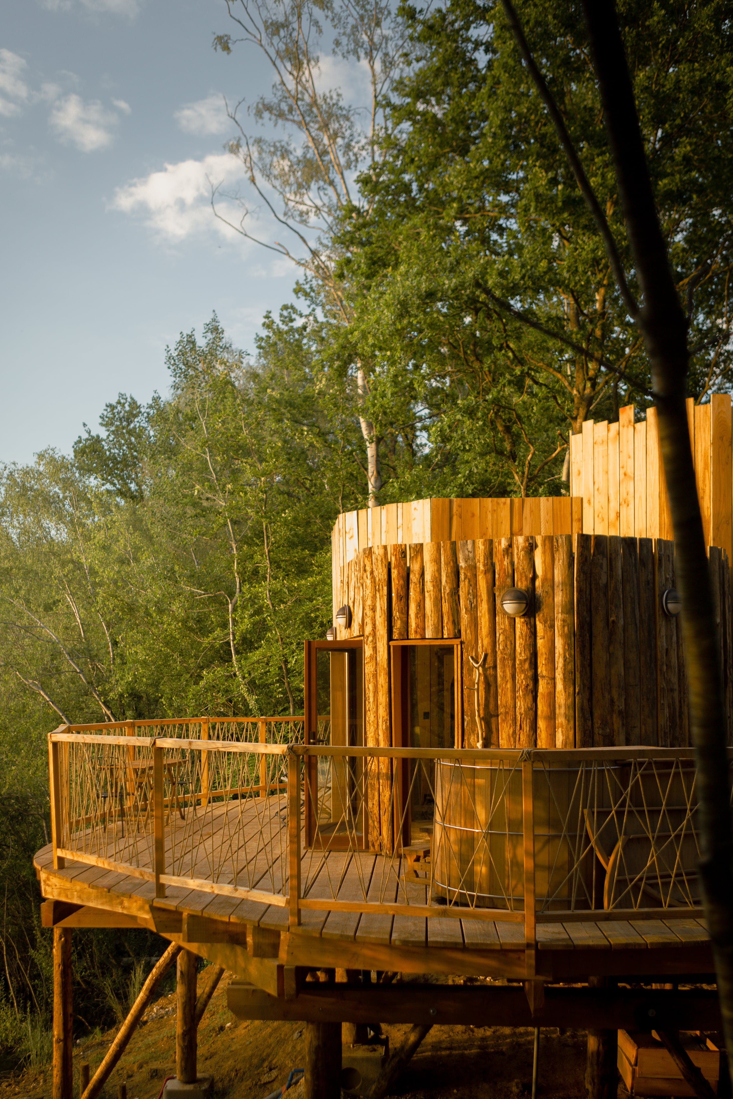 Cabane Spa Douce Nuit — Cabane sur pilotis avec bain nordique en Oise à Saint-Léger-Aux-Bois — vue intérieure