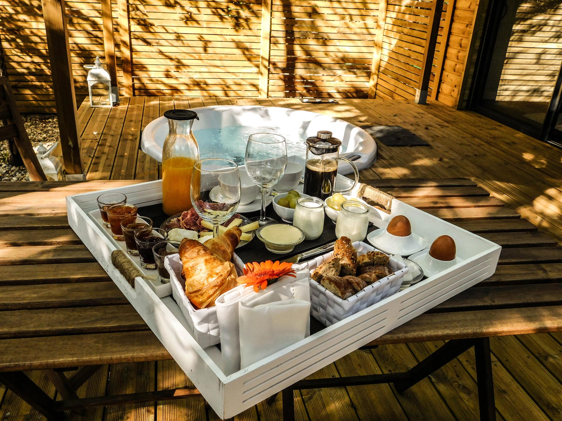 Cabane Lily & Spa : une évasion sensorielle en Aquitaine à Audenge — détail architectural