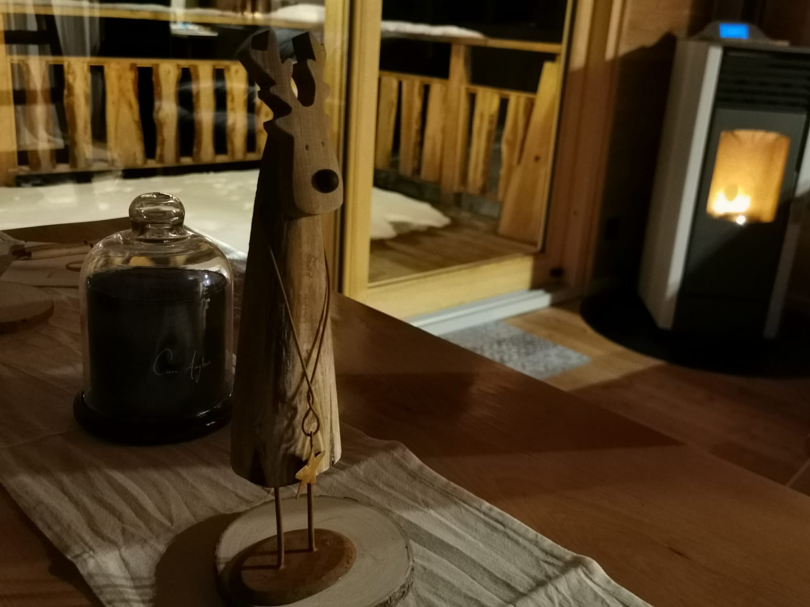 Cabane Le Jas du chamois : une échappée belle sur pilotis à Le Lauzet Ubaye — salle de bain