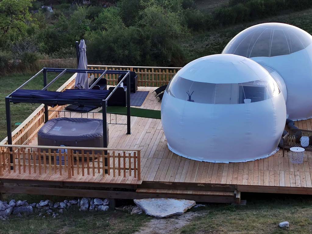 Évasion en Bulle de Luxe avec Spa à Cabrerets à Cabrerets — vue intérieure