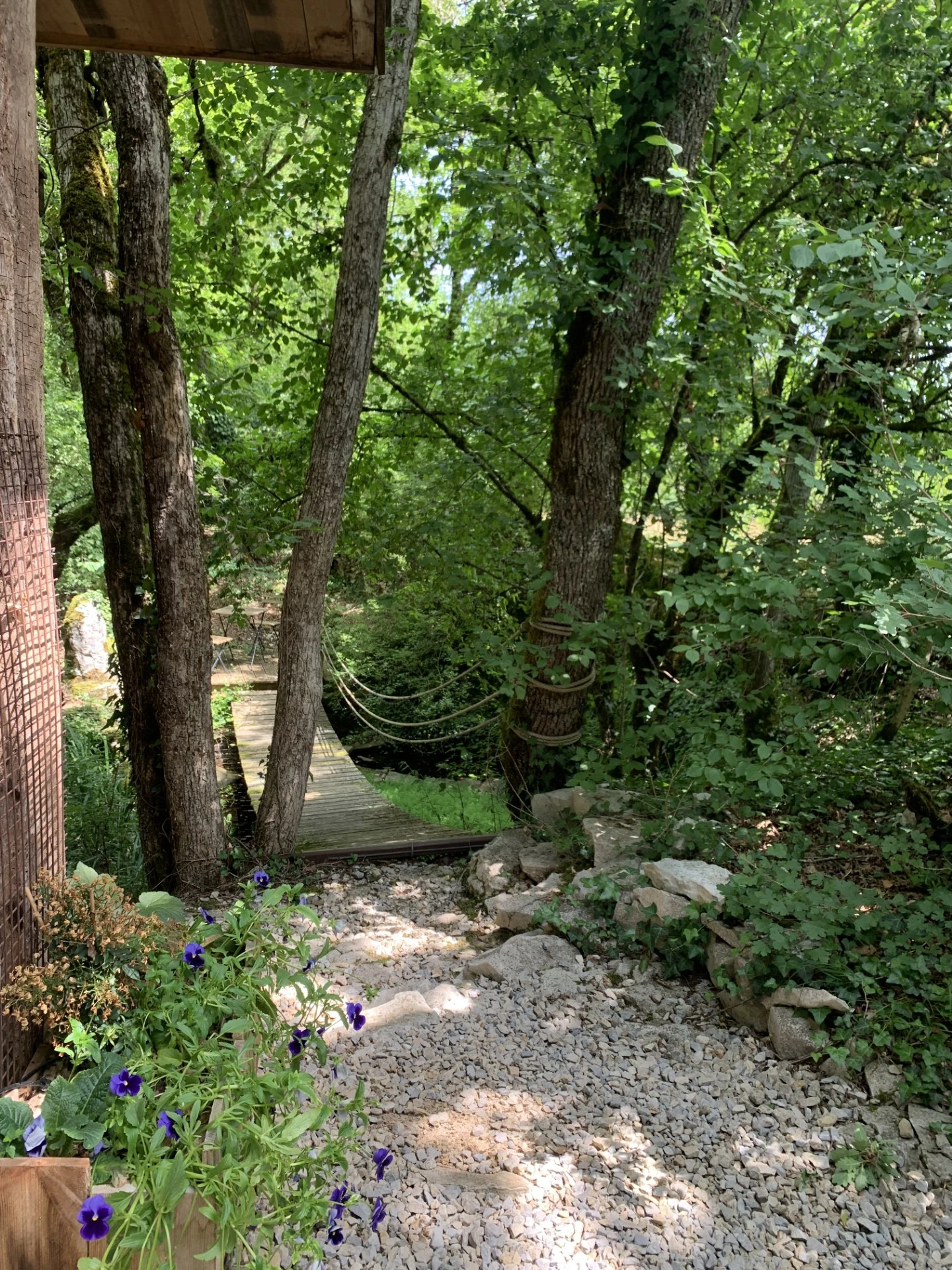 Cabane insolite avec spa privatif — Séjour relaxant dans le Lot à Saint-Cirgues — vue intérieure