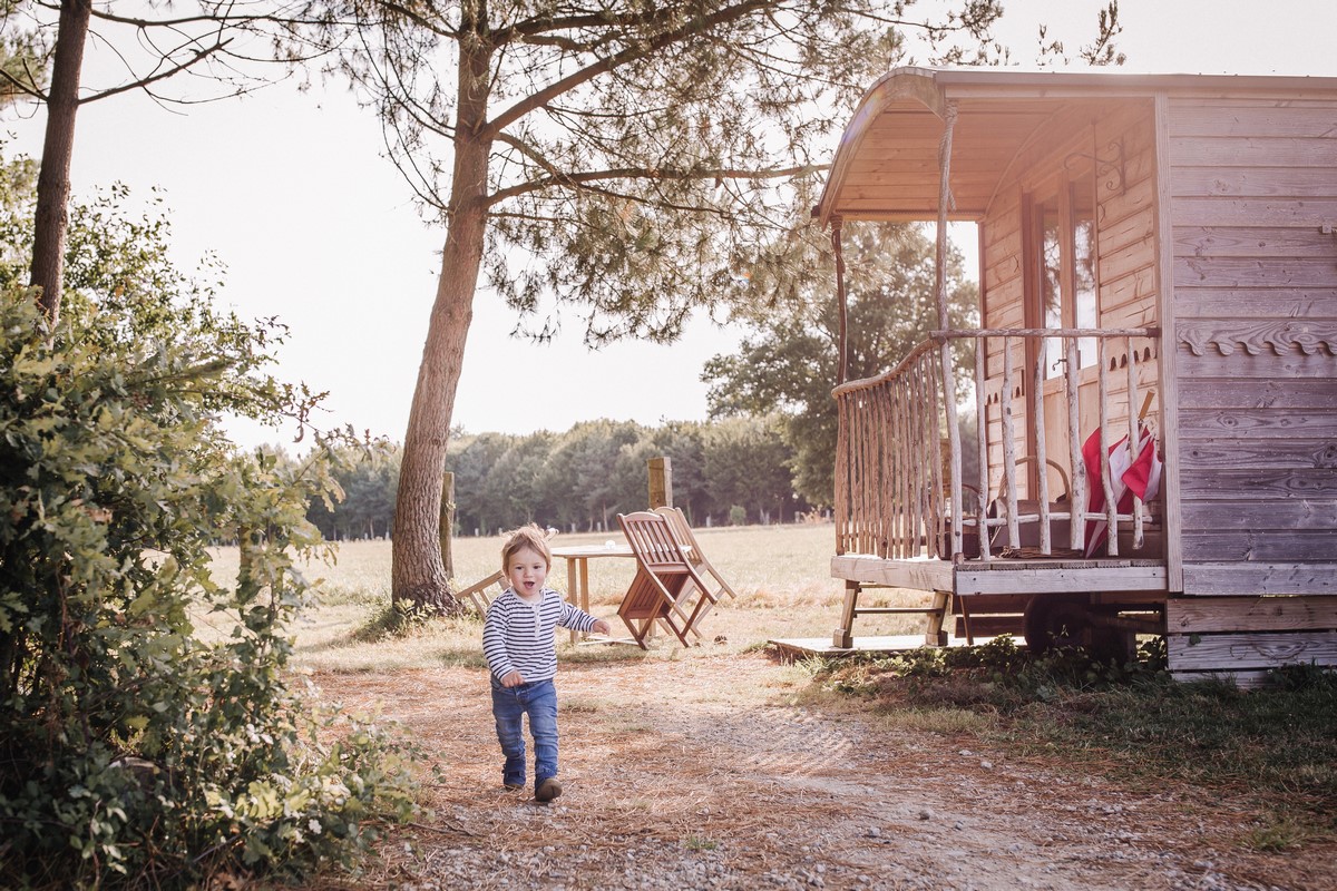 Chouette Roulotte : une escapade insolite en Pays de la Loire à Pommerieux — espace de vie