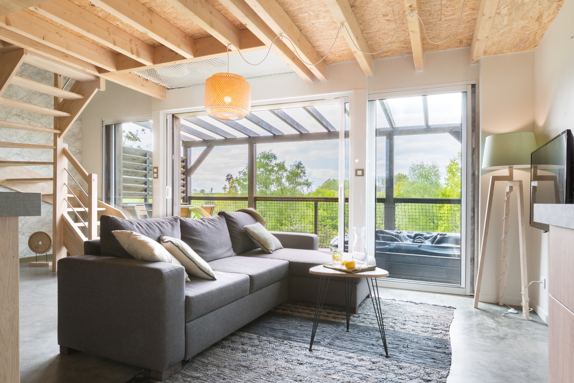 Lodge Spa Armand : une cabane immersive en Limousin à Palazinges — espace de vie