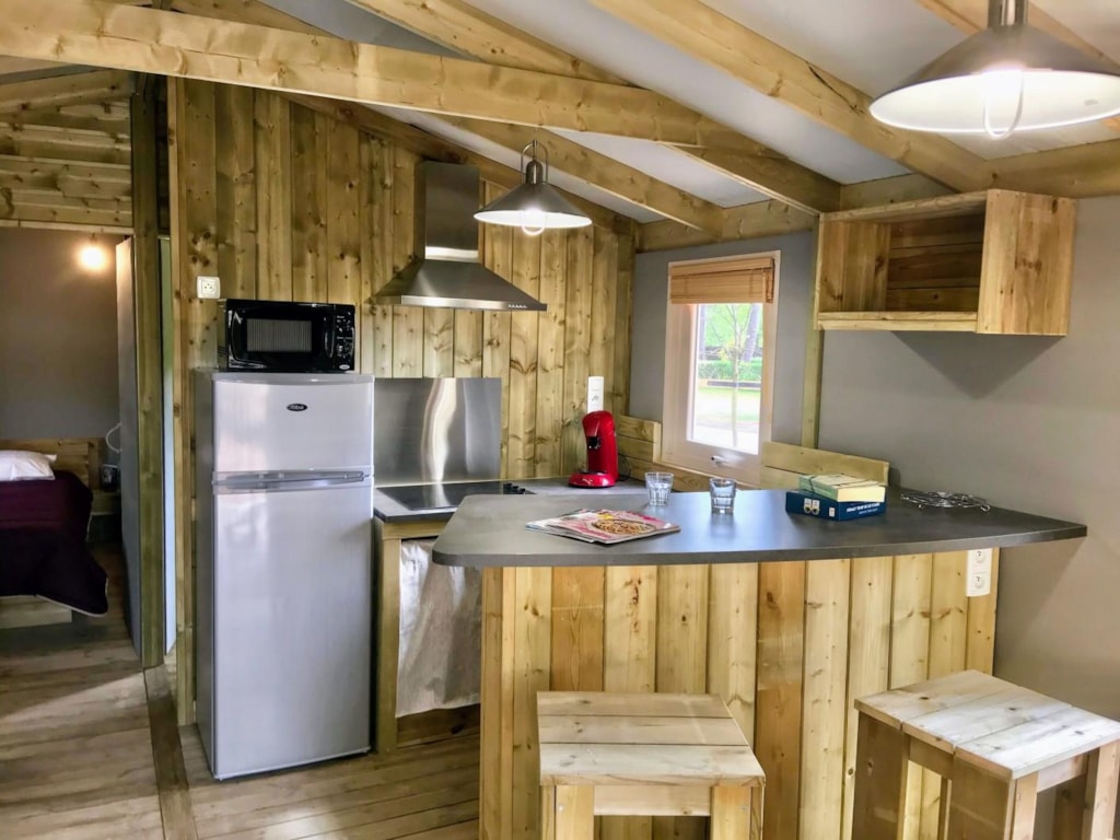 Lodge Sweetflower — Cabane avec spa à La Tranche-sur-Mer (Vendée) à La Tranche-sur-Mer — salle de bain