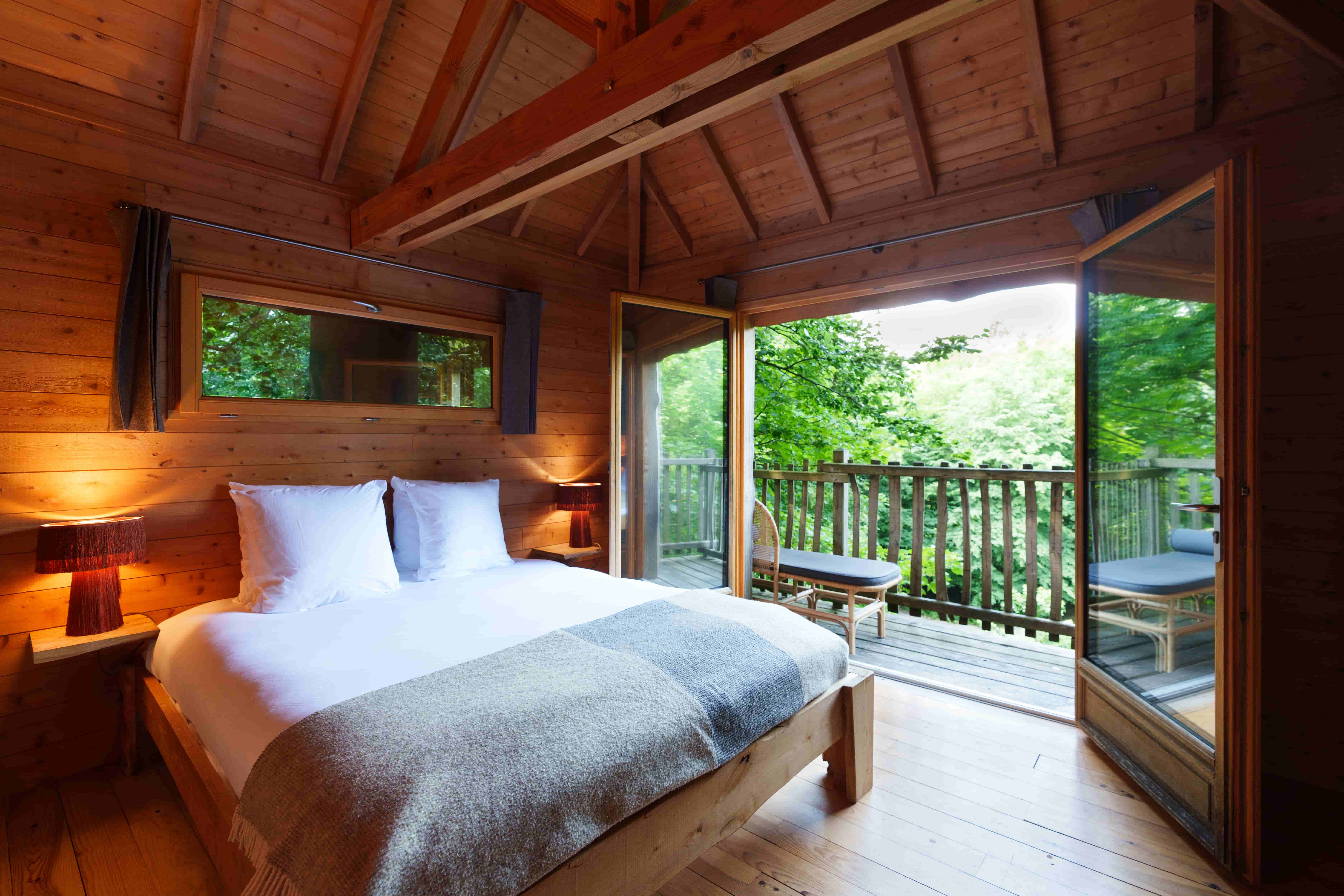 Cabane Spa Imaginaire : une évasion dans les arbres en Picardie à Raray — espace de vie