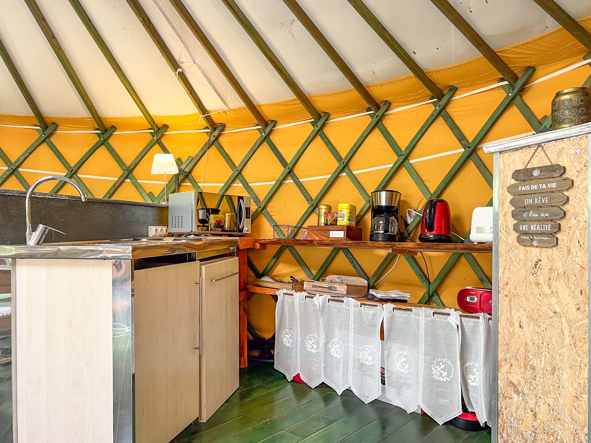 La Love Yourte : une immersion au cœur de l'Auvergne à Vitrac — cuisine