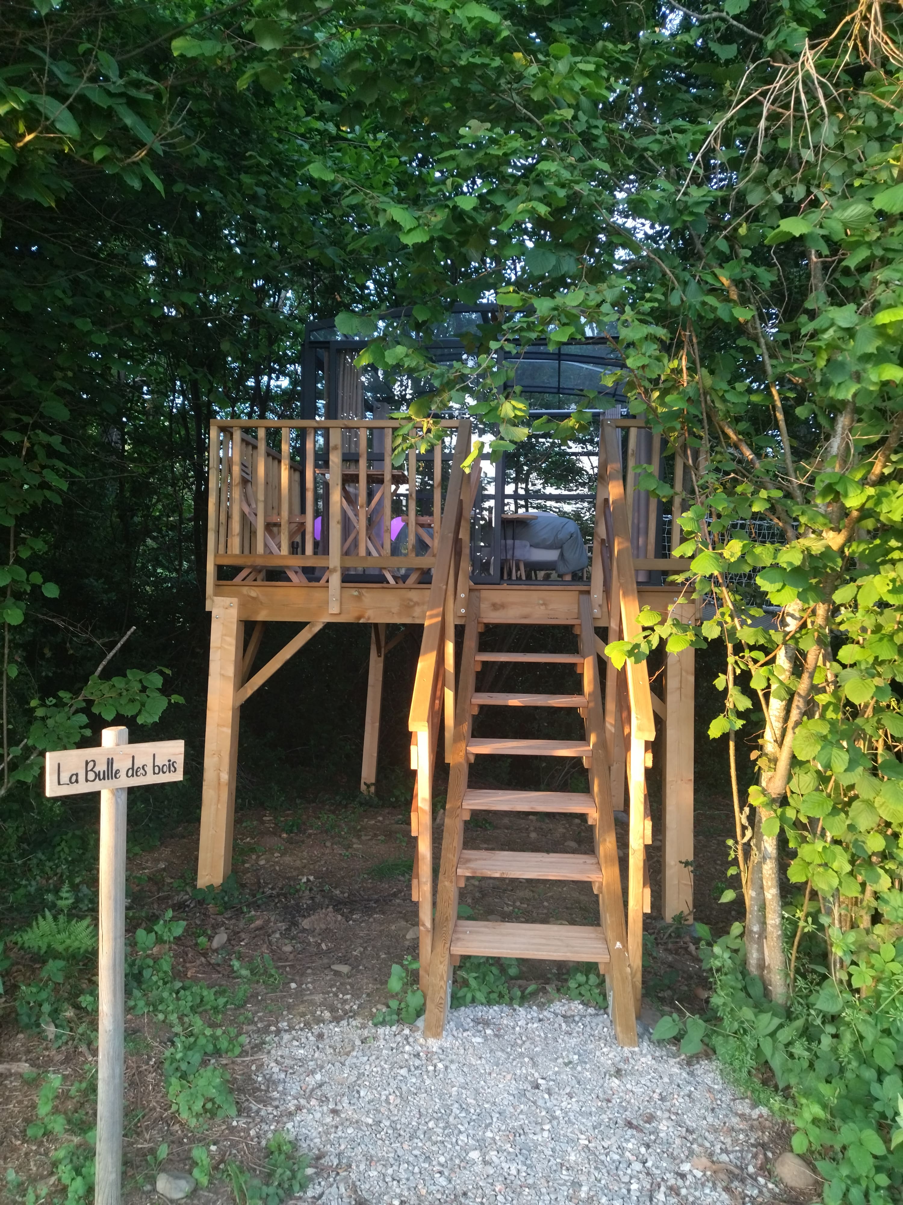 La Bulle des bois : une expérience unique en pleine nature à Les Tourreilles — salle de bain