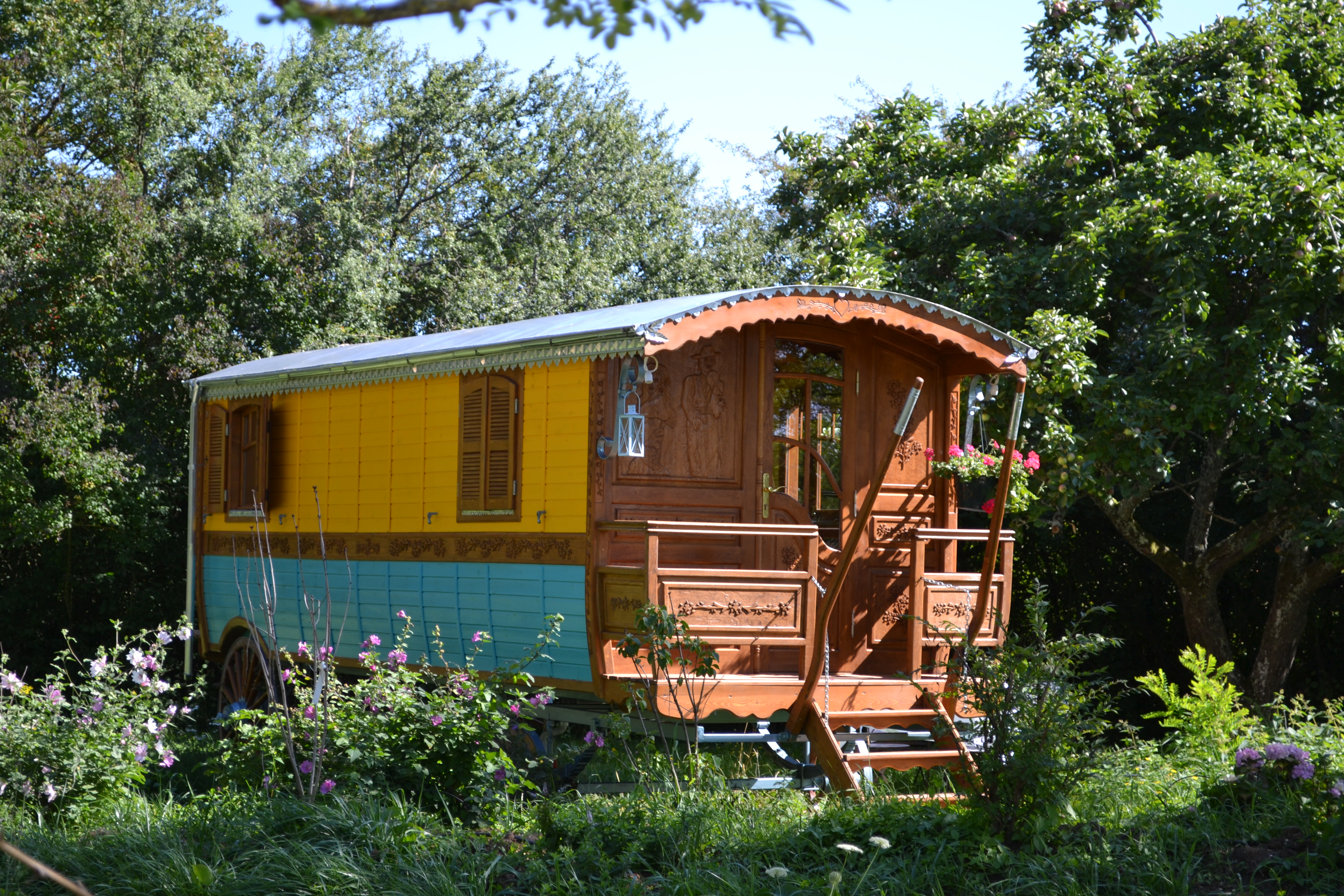 Roulotte Tzigane : une immersion poétique en Centre-Val de Loire