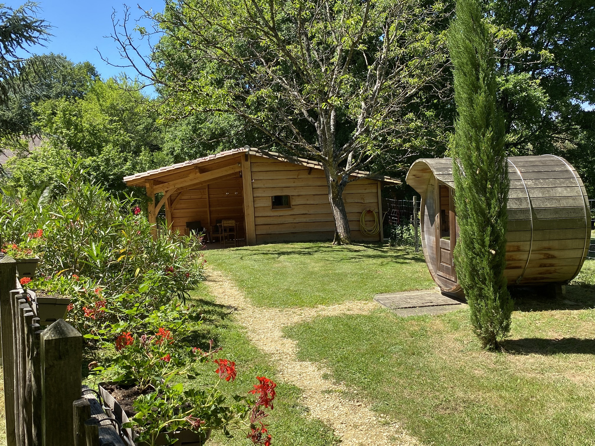Cabane Jardin & Spa : une évasion en Aquitaine à Monsac — vue intérieure