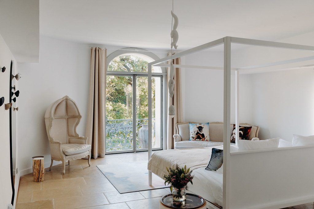 Suite Deluxe avec vue sur le jardin — Hébergement avec spa à Hérault à Montpellier — salle de bain