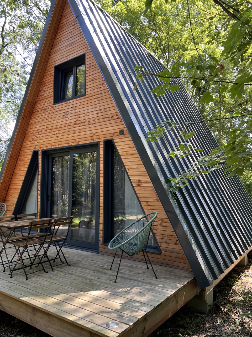 L'A-tipi-que : une cabane au cœur de la nature charentaise à Saint-Pierre-La-Noue — vue intérieure