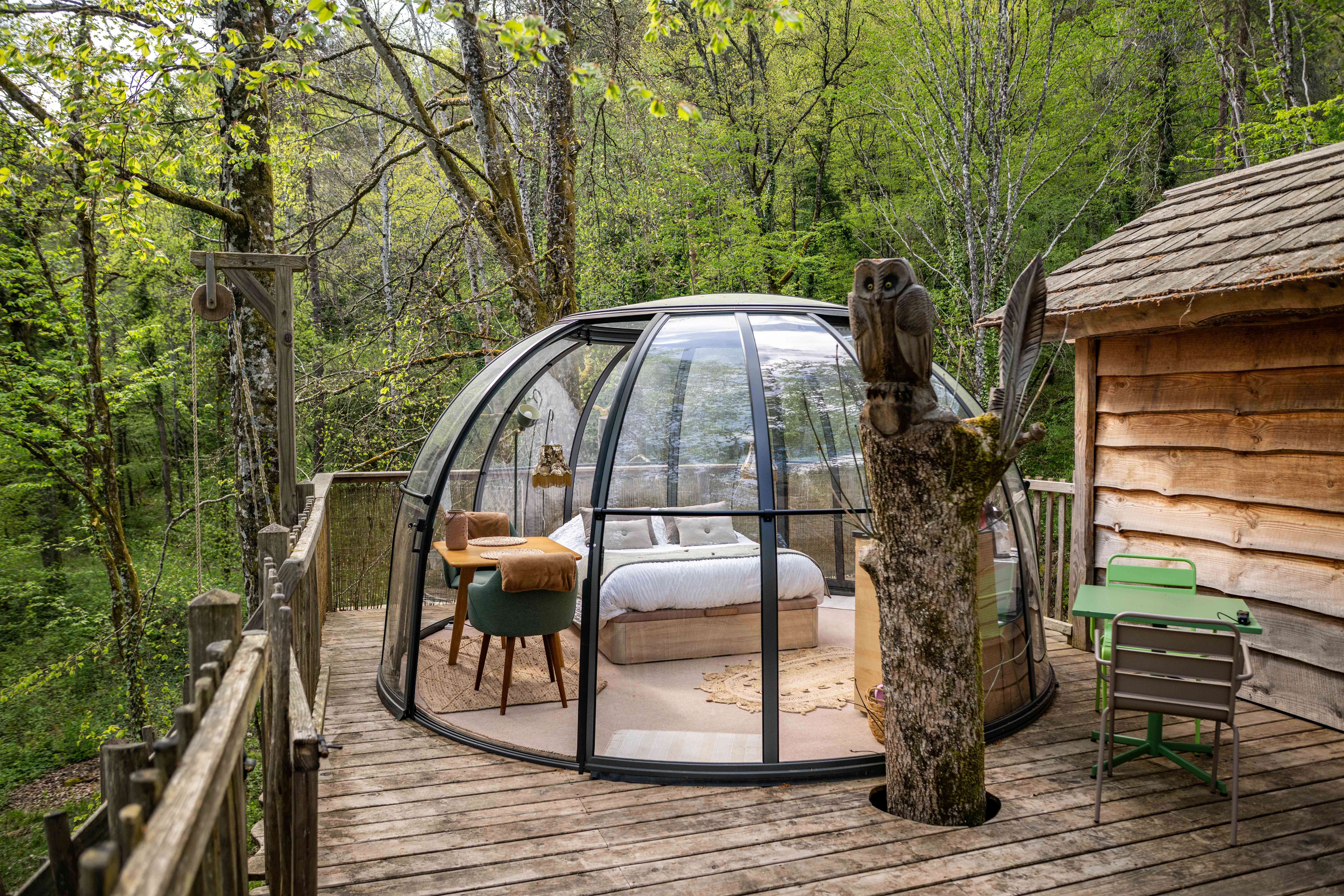 Dôme perché Spa - Chouette — Dôme avec bain nordique à Côte-d'Or à La Combe Rossignol — chambre
