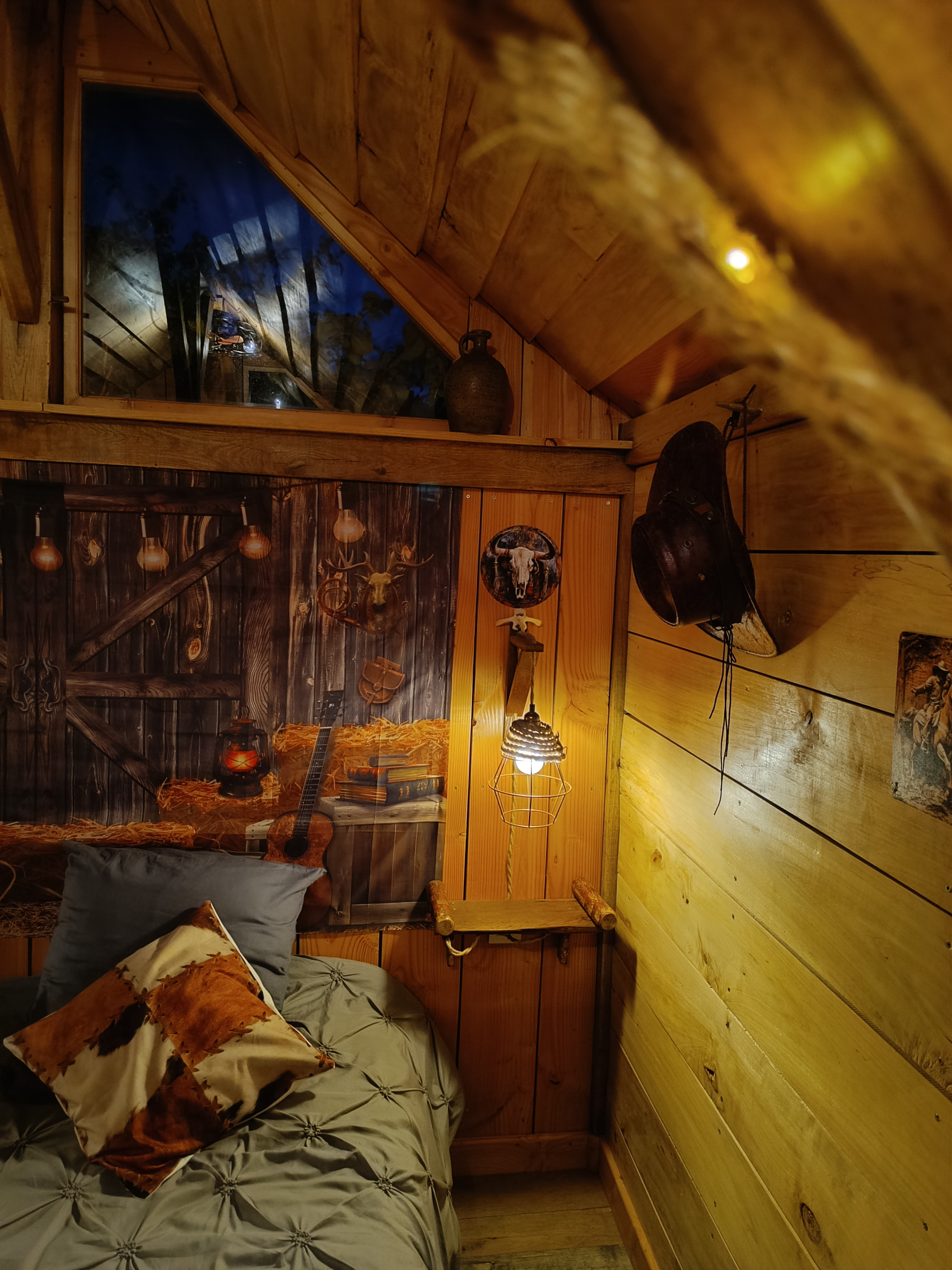 P'tit RANCH — Cabane avec piscine à Allier à Vichy — détail architectural