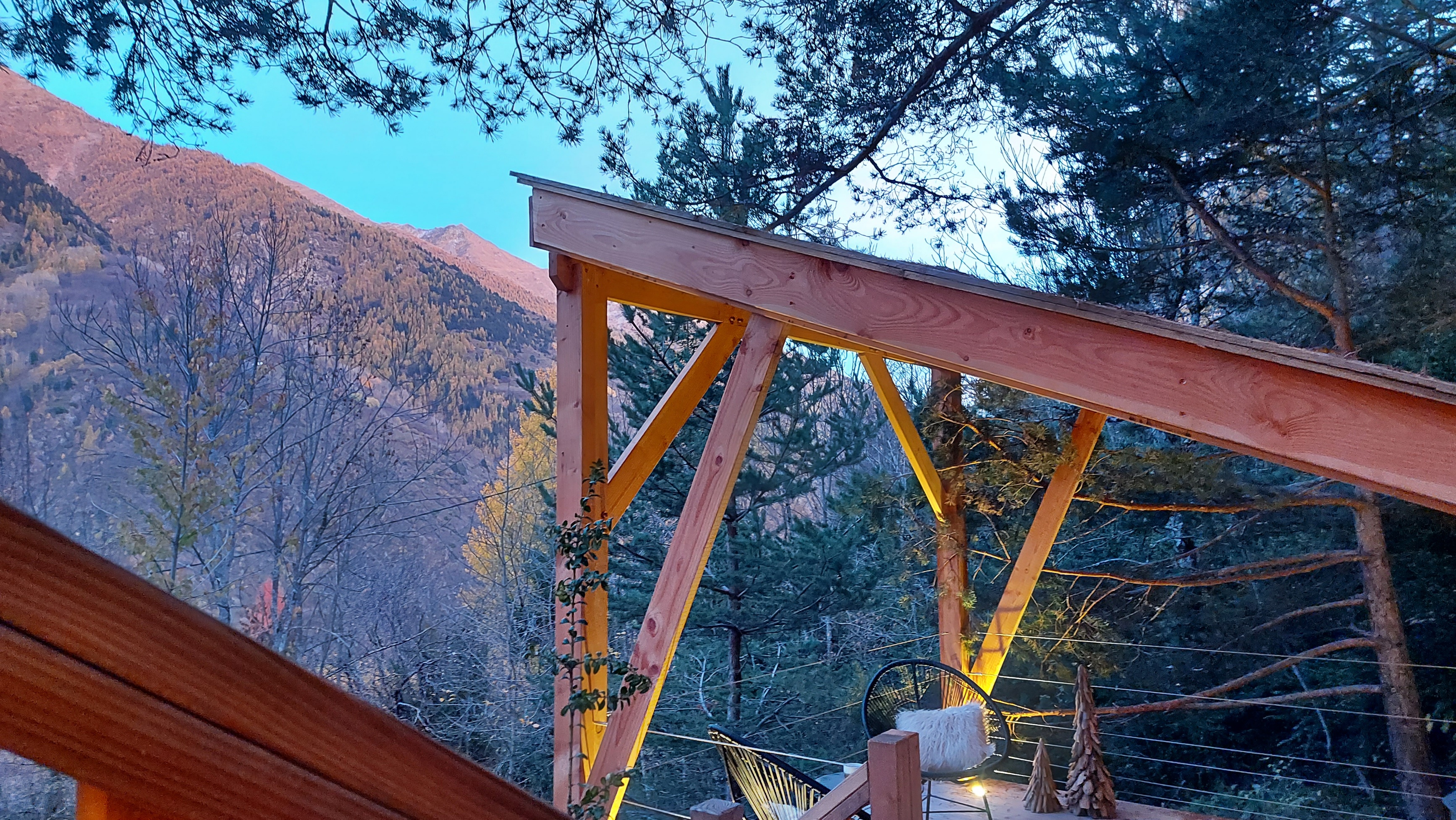 L'Empreinte — Cabane sur pilotis avec spa à Alpes-Maritimes à Nice — vue depuis la terrasse