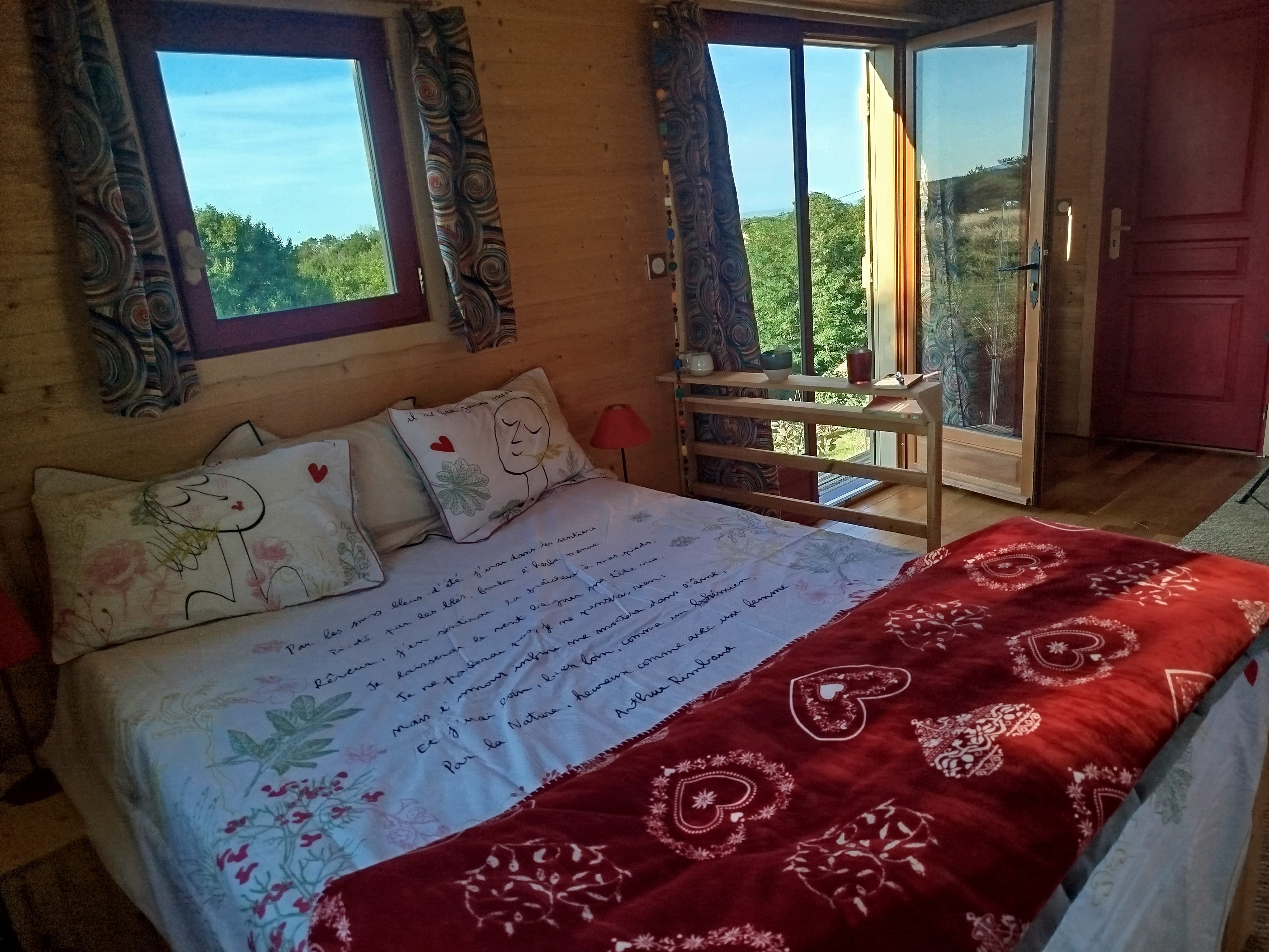 RIALYS - Roulotte avec spa en Drôme Provençale à Montélimar — salle de bain