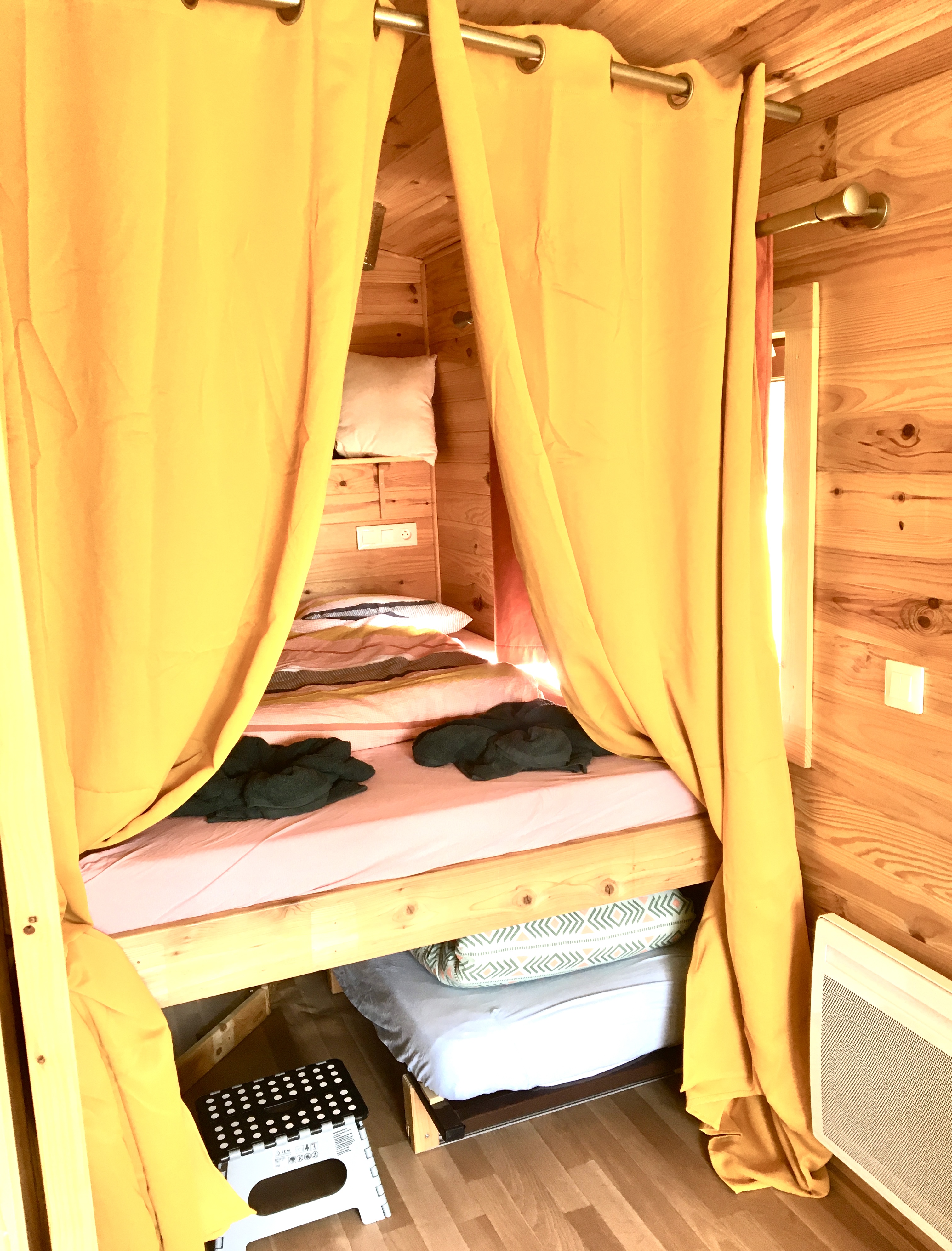 Pony House — Tiny House avec spa à Saint-Lô (Manche) à Saint-Lô — salle de bain
