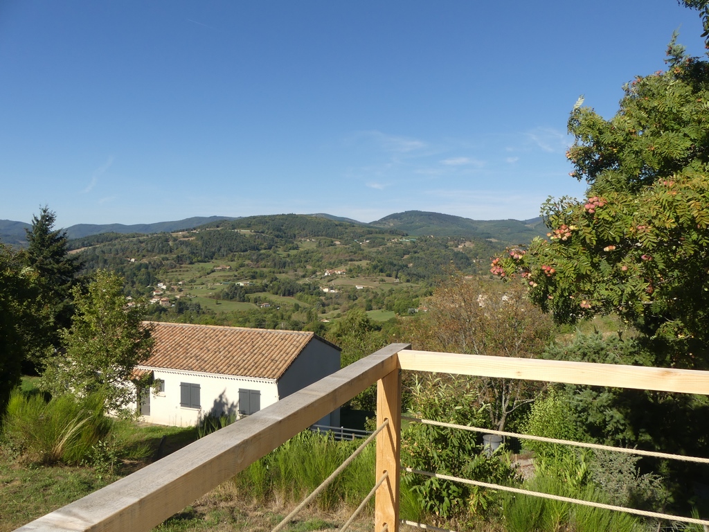 Cabane du Lutin — Cabane sur pilotis avec spa à Ardèche à Aubenas — salle de bain