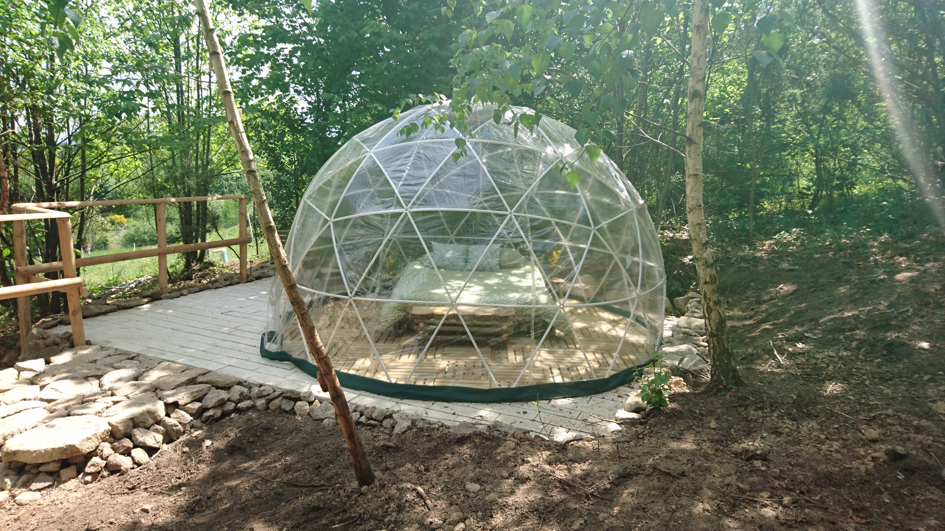 Dôme sous les étoiles : une nuit magique en Limousin à La Geneytouse — espace de vie