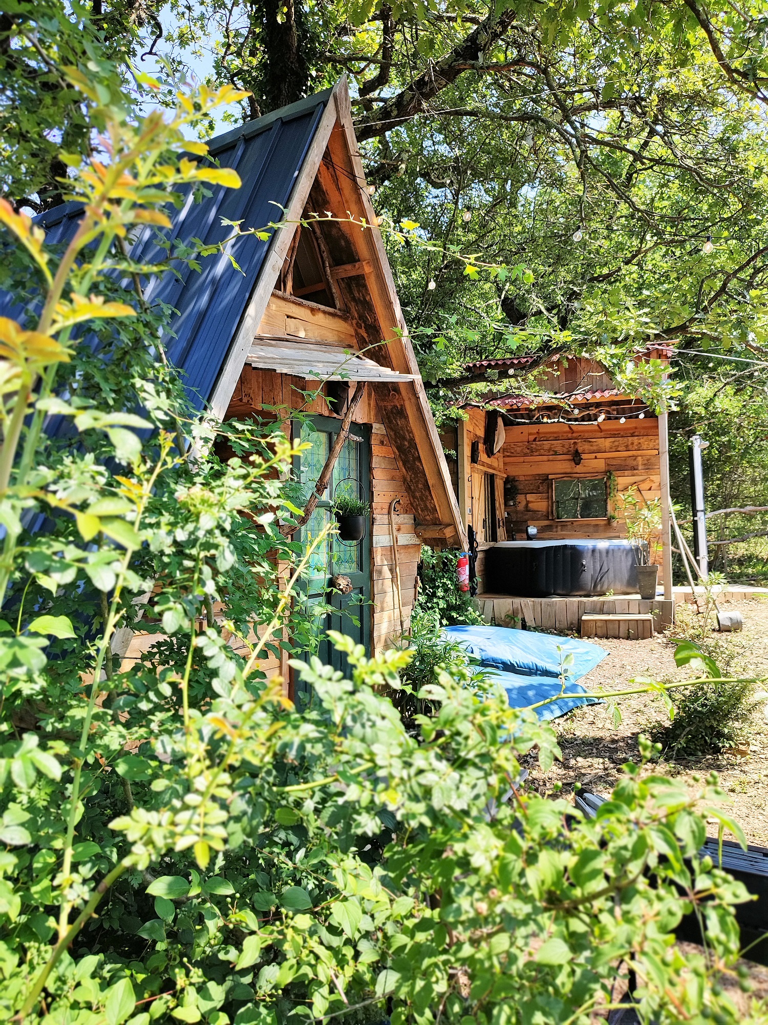 Le Campement Sous les Pins : une expérience immersive en pleine nature — Tente à Saulce-Sur-Rhône