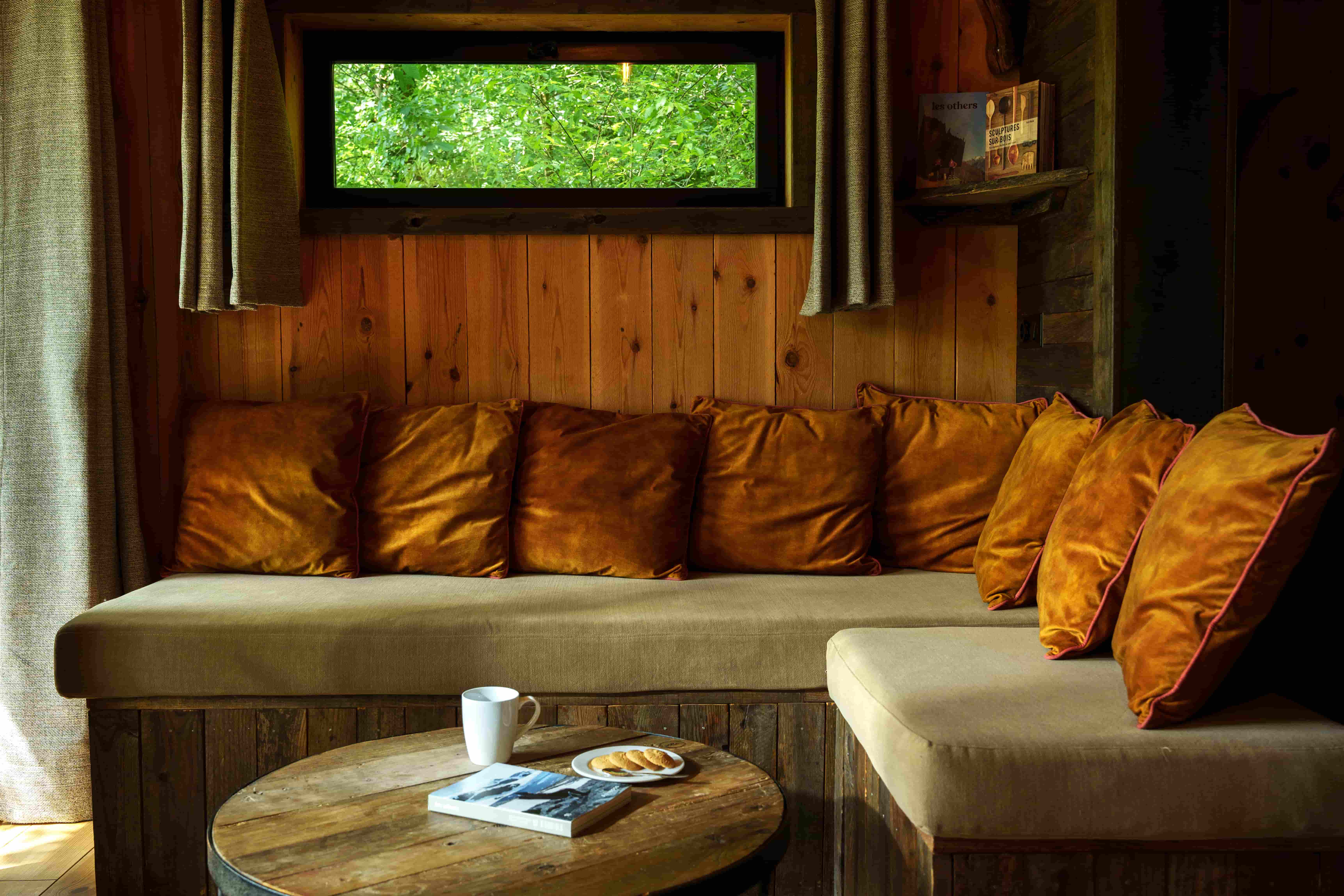 Cabane Spa Échappée Belle : une expérience unique en Picardie à St-Léger-Aux-Bois — vue depuis la terrasse