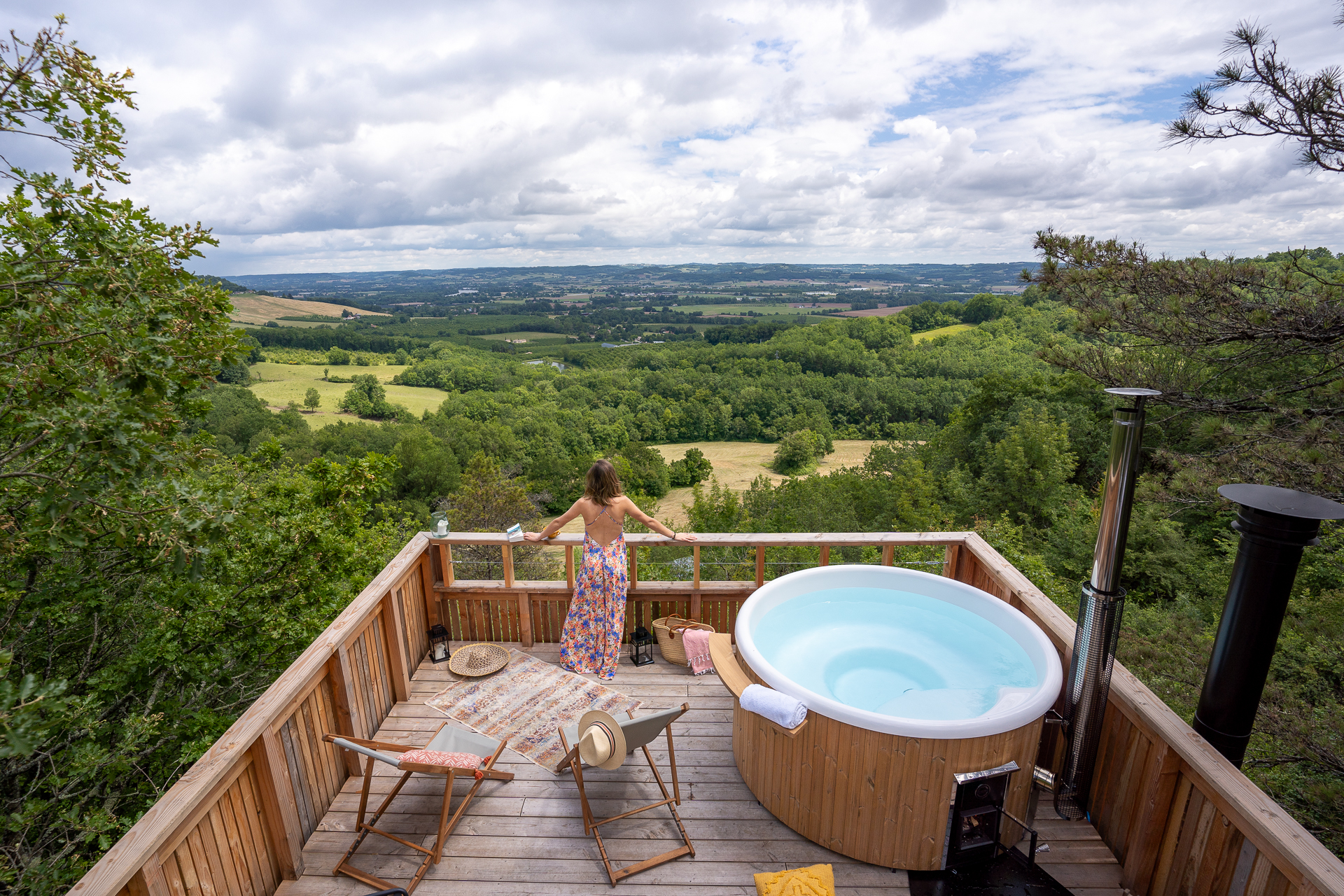 La Palombière 2 : une cabane sur pilotis avec spa en Aquitaine à Laparade — vue depuis la terrasse