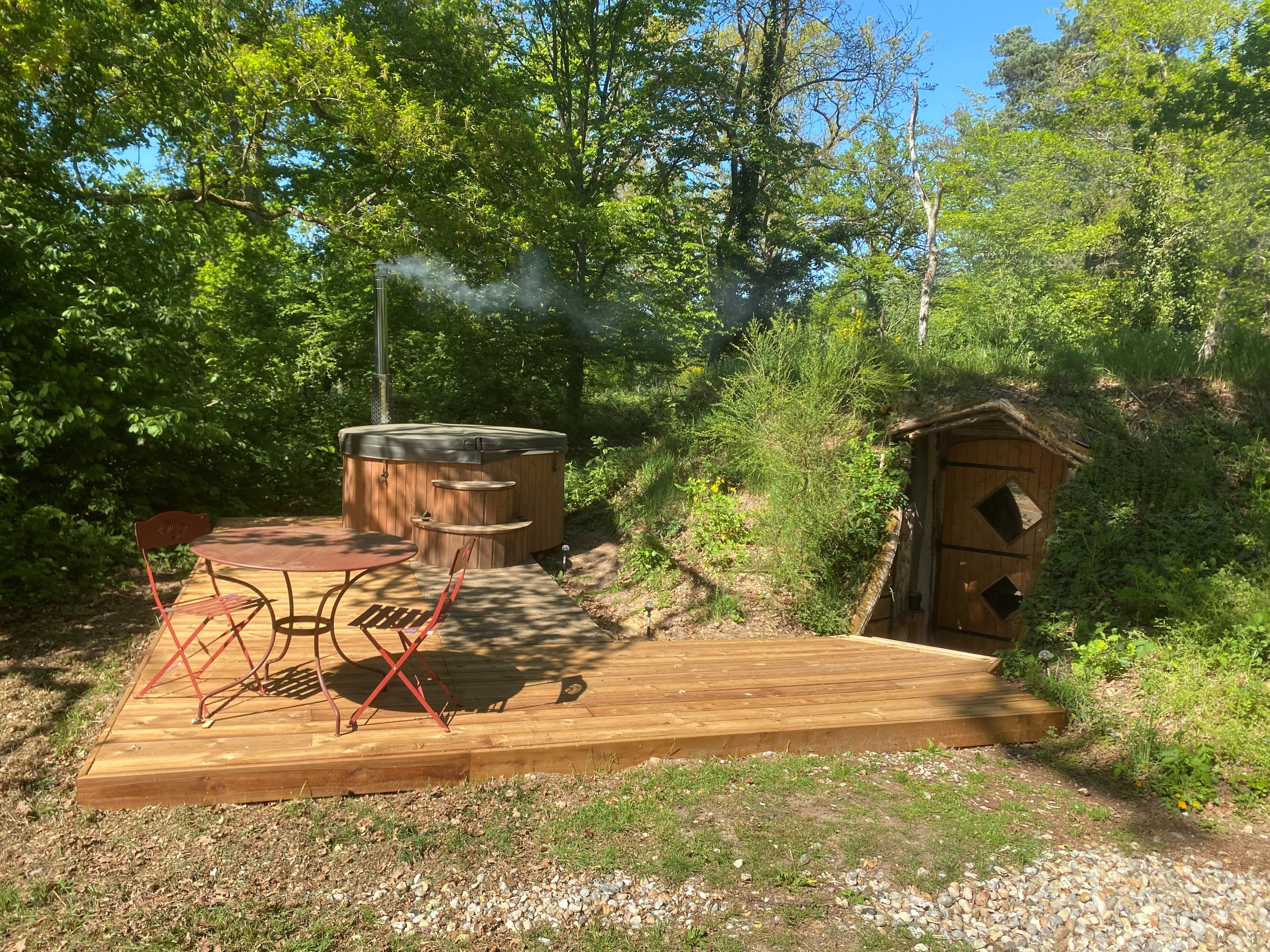 Cachette des fées & Spa : une maison troglodyte en Picardie