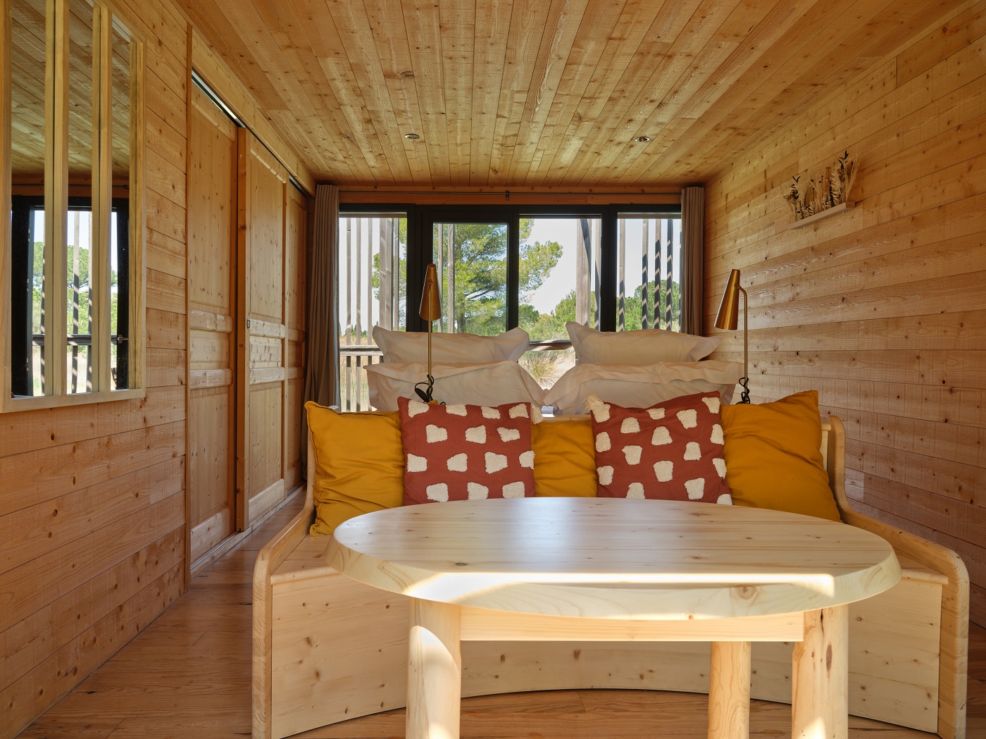 Cabane Spa Aquarelle : une évasion sur l'eau en Provence à Sorgues — vue depuis la terrasse