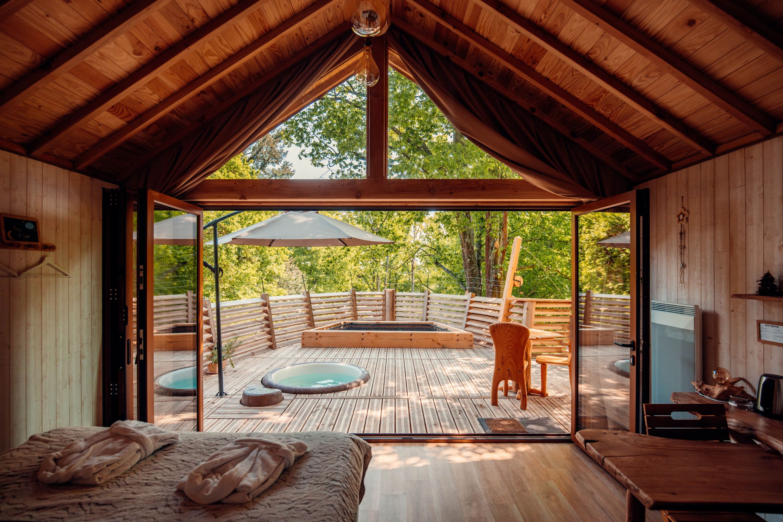 Cabane Spa Des Rêves : une immersion dans les arbres en Picardie — Cabane à Rosoy-En-Multien