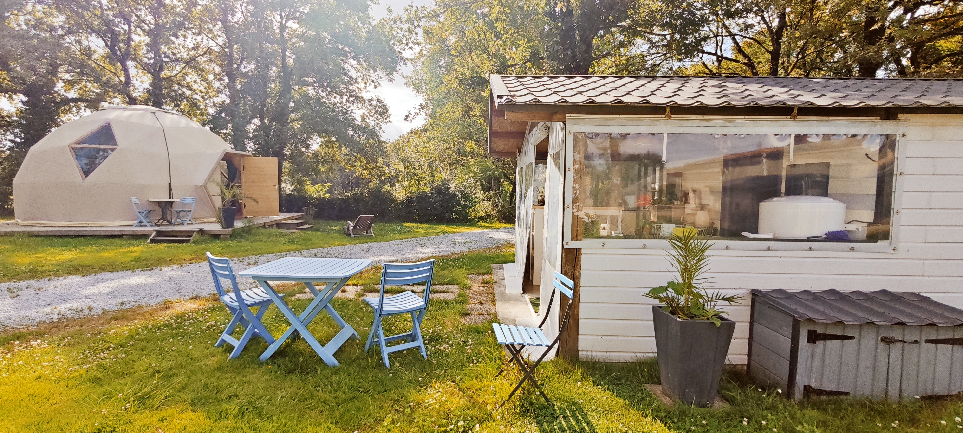 Chalet cosy avec spa privatif : une évasion en Pays de la Loire à Aizenay — vue intérieure