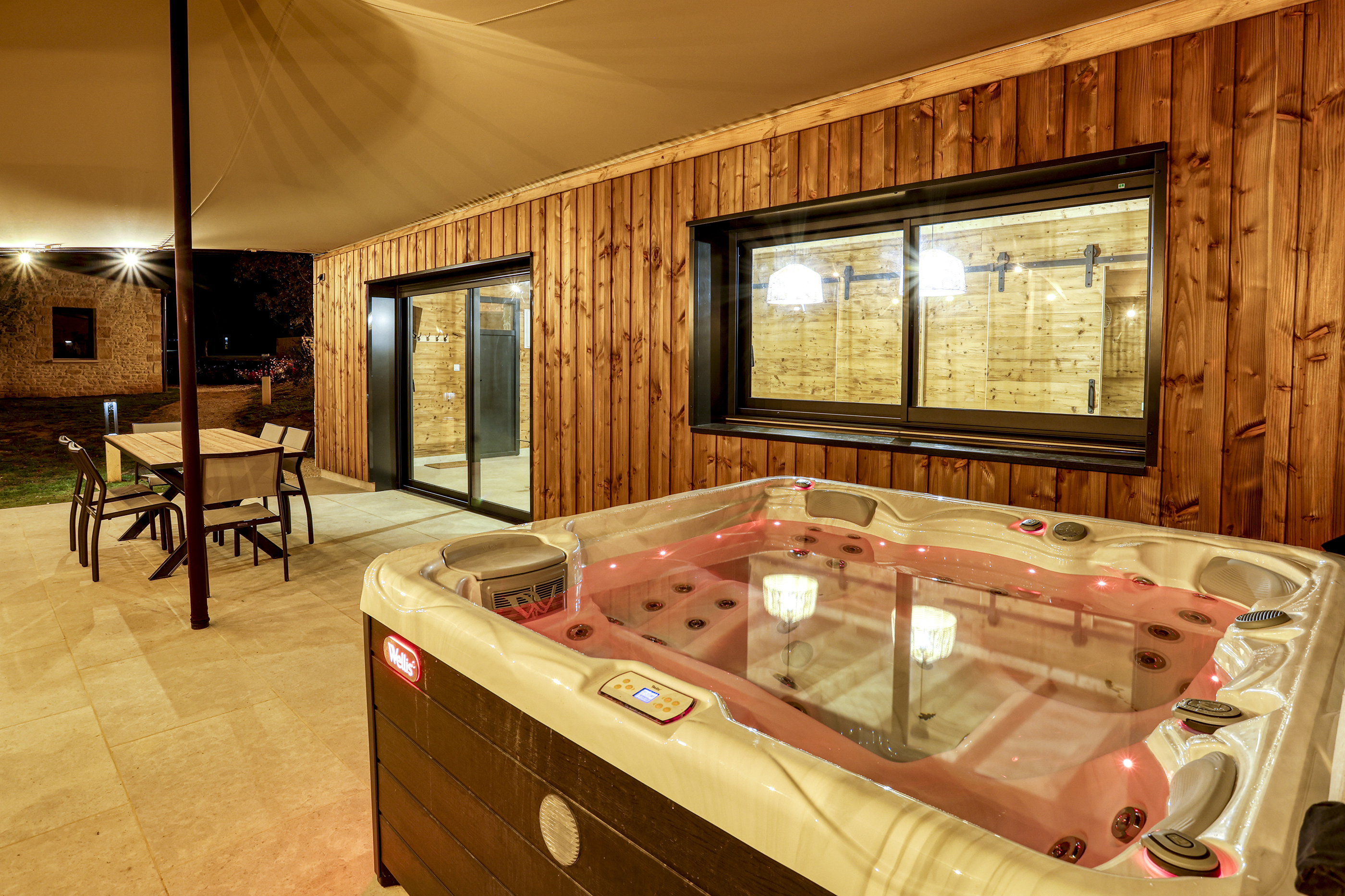 Lodge spa des Oliviers : une immersion en Aquitaine à Sarlat — vue intérieure