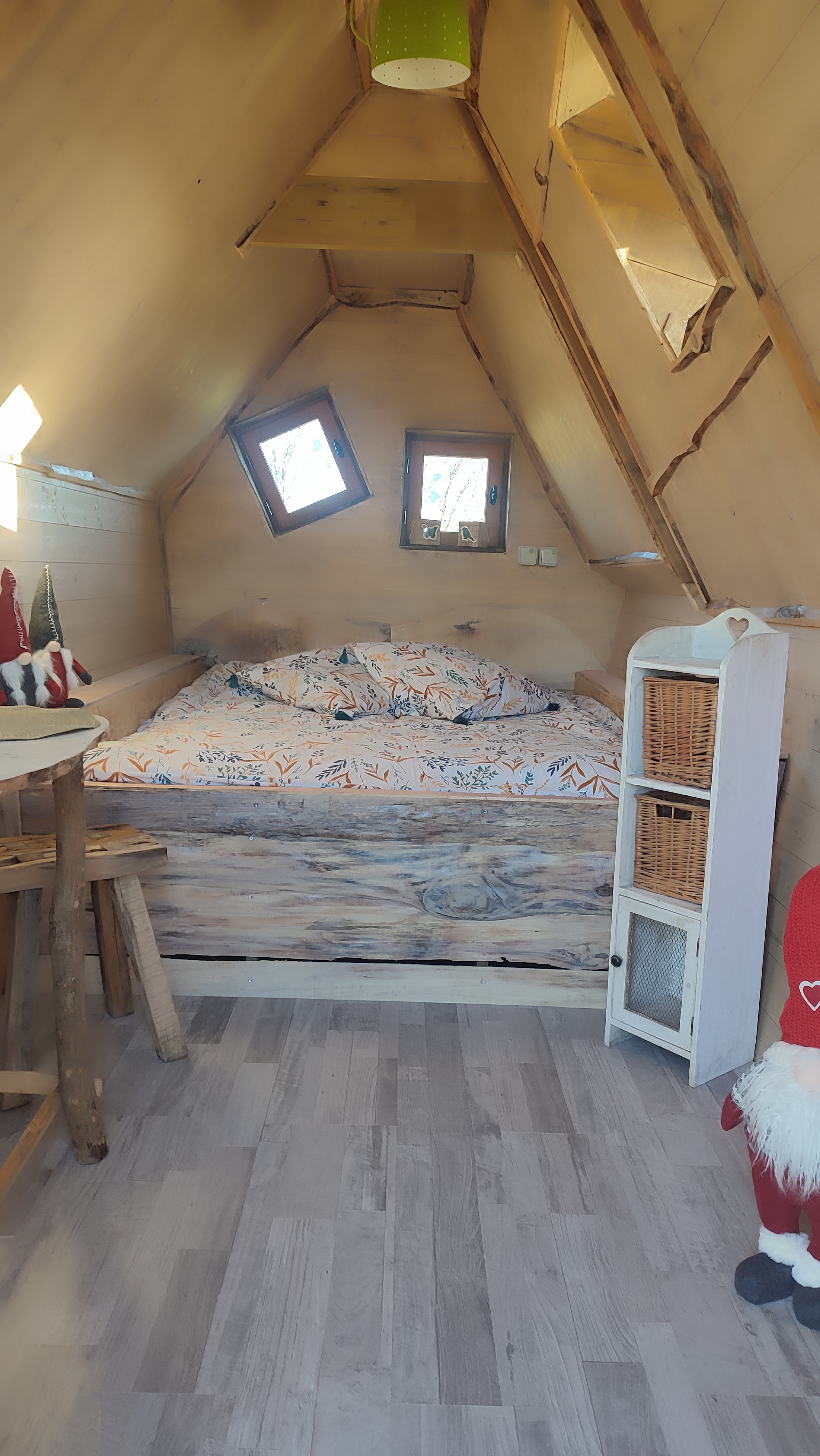 Cabane Rigolote : une immersion ludique en Picardie à Lanches-Saint-Hilaire — salle de bain