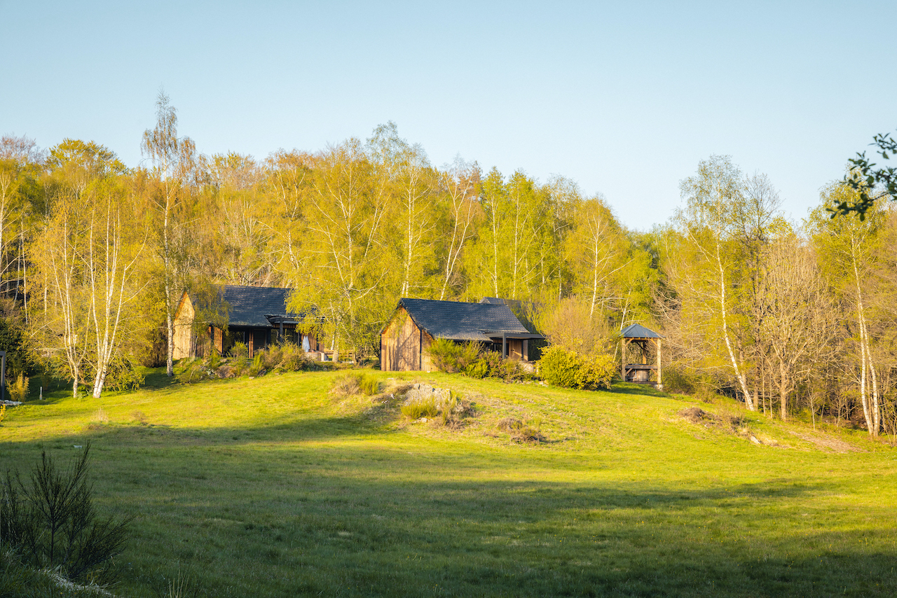 Lodge Spa privatif Escapade : une cabane en Auvergne à Marchal — cuisine