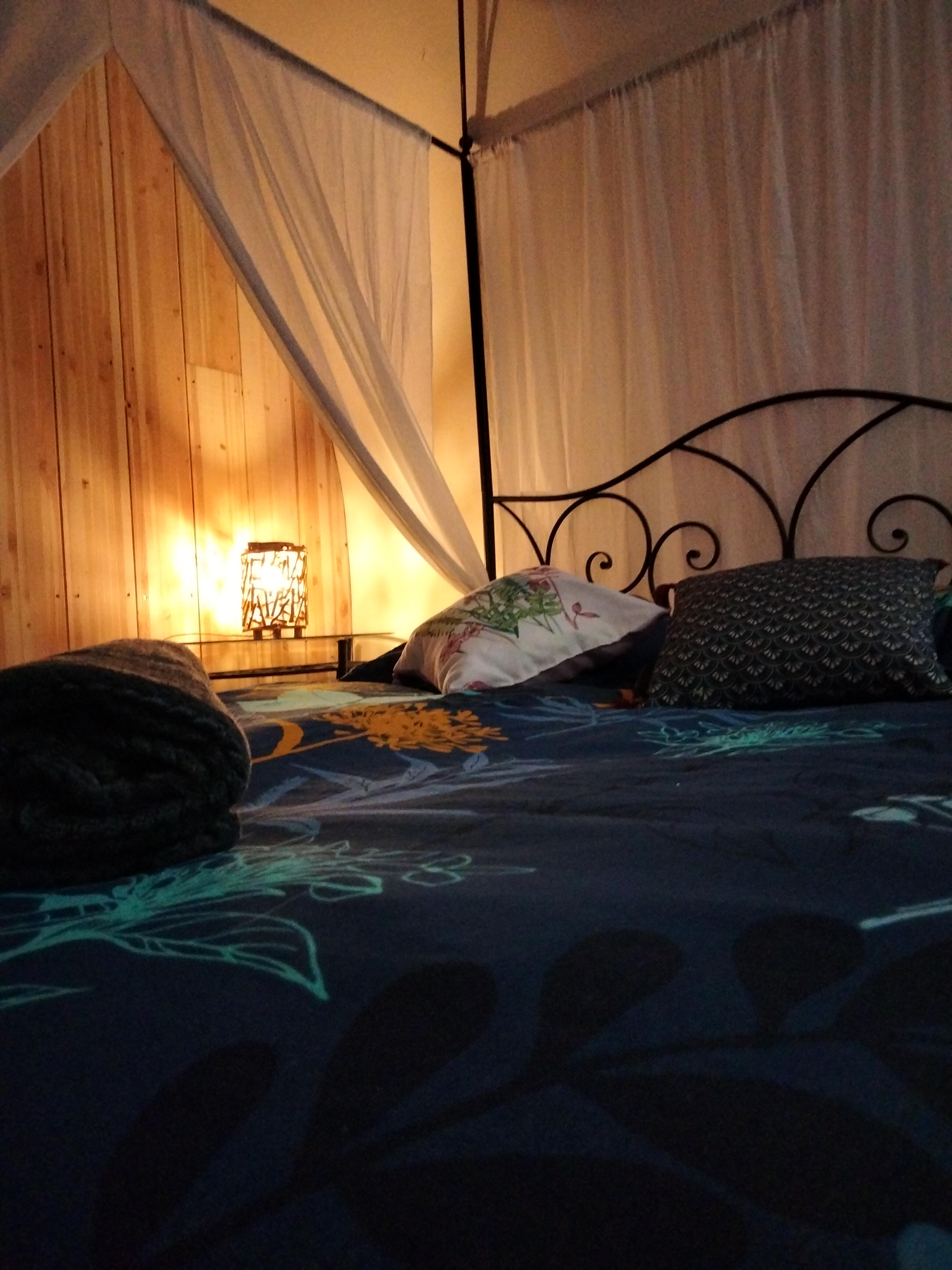 Maison de Hobbit Arwen & Spa — Nuit romantique en Isère à Saint-Quentin-sur-Isère — salle de bain