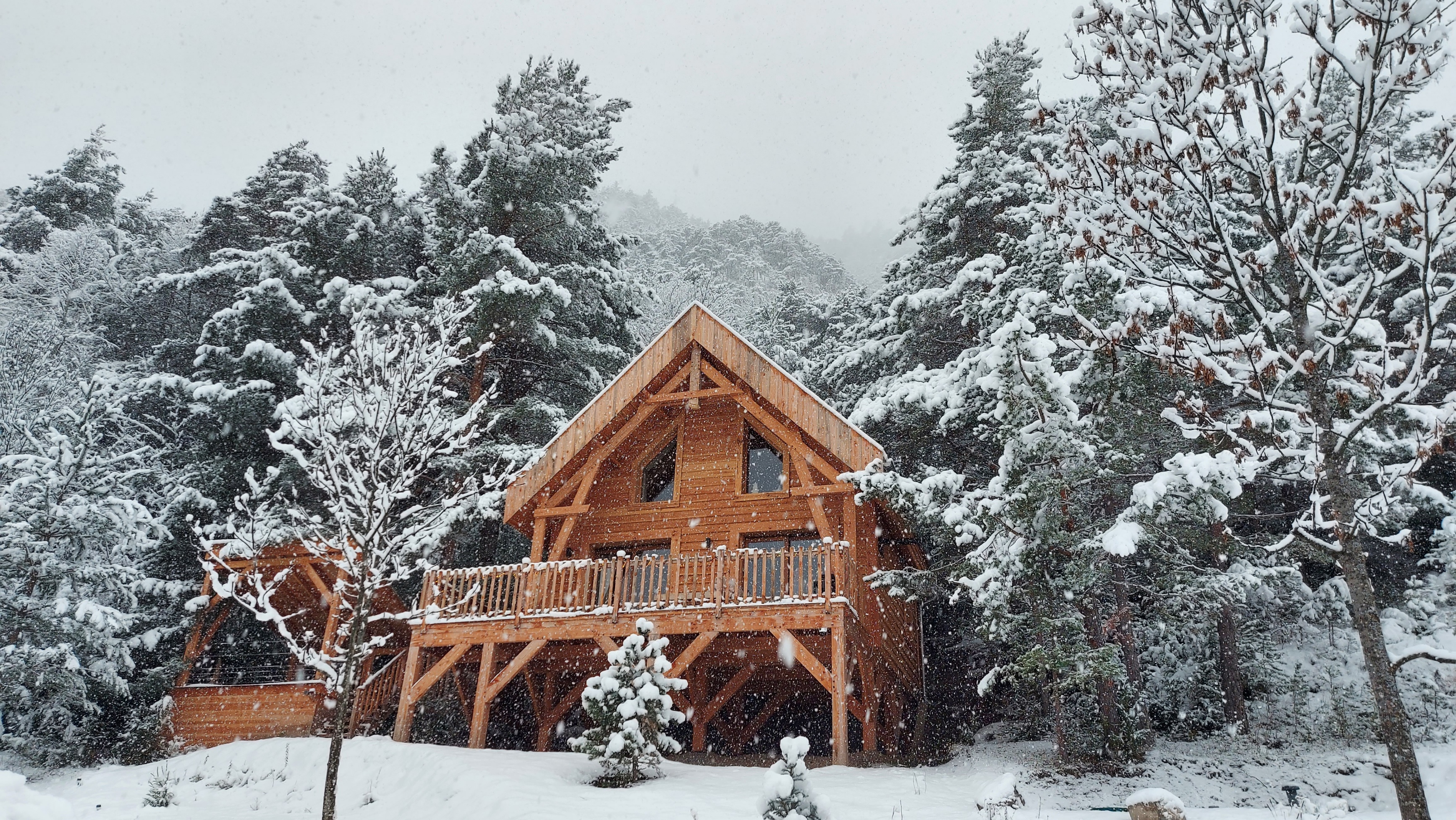 L'Empreinte — Cabane sur pilotis avec spa à Alpes-Maritimes
