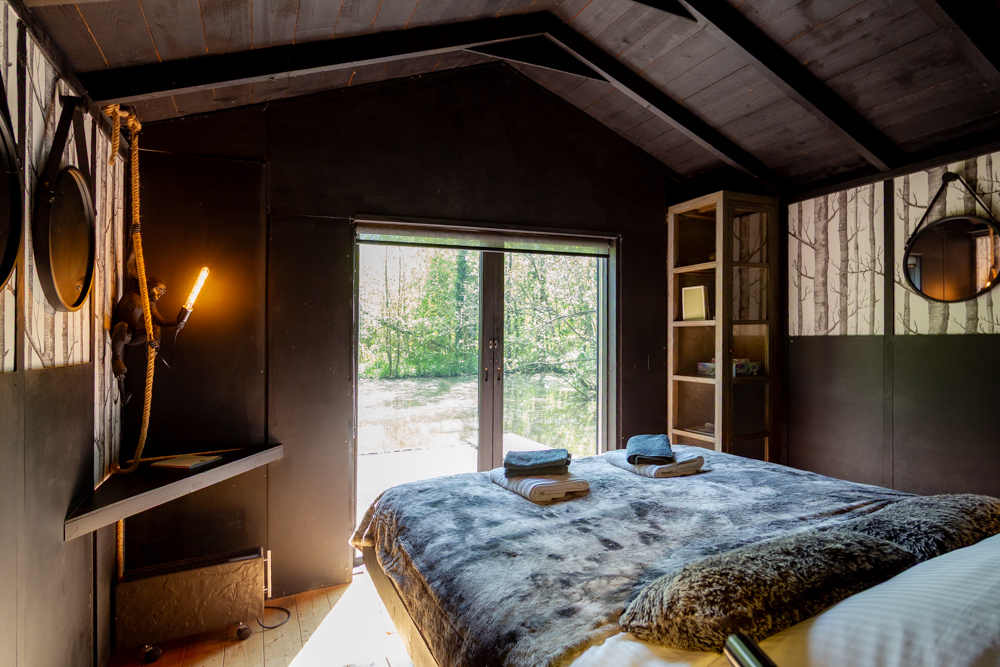 Lodge Flottant Rivage — Cabane sur l'eau avec spa à Somme à Saint-Quentin-En-Tourmont — cuisine