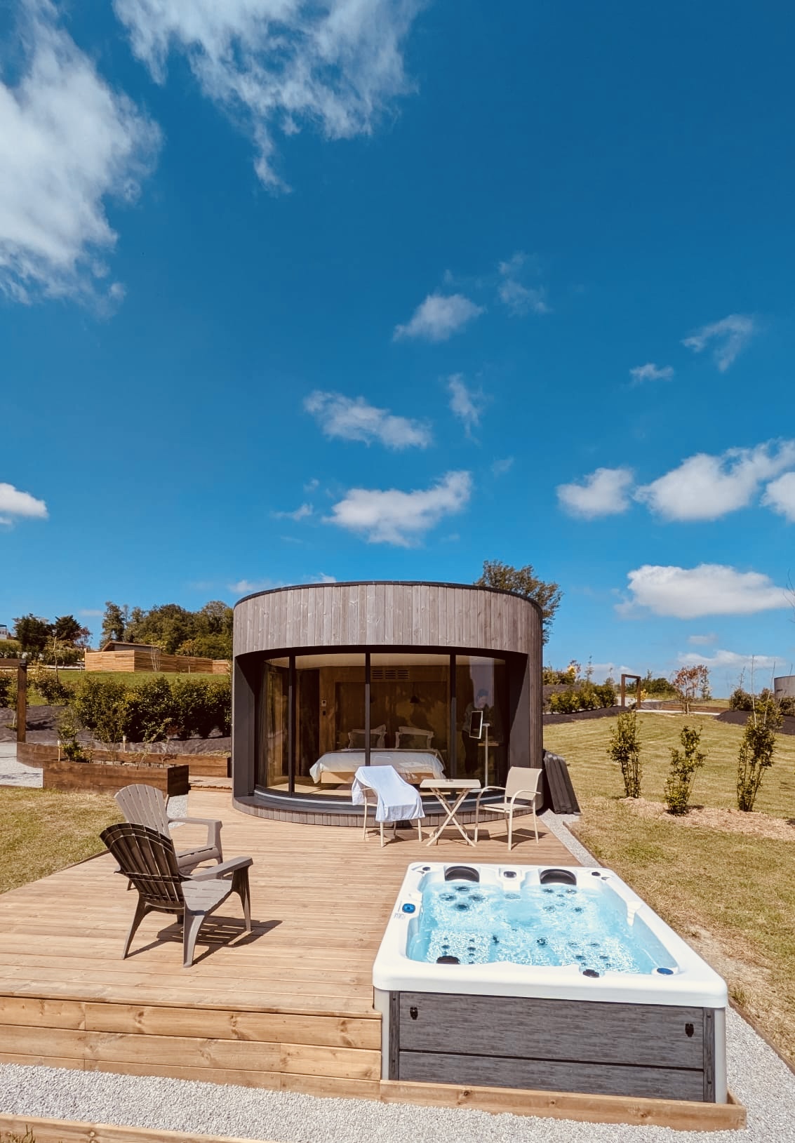 Nid'Amou 3 & Spa — Hébergement romantique avec jacuzzi à Landes à Escalans — chambre
