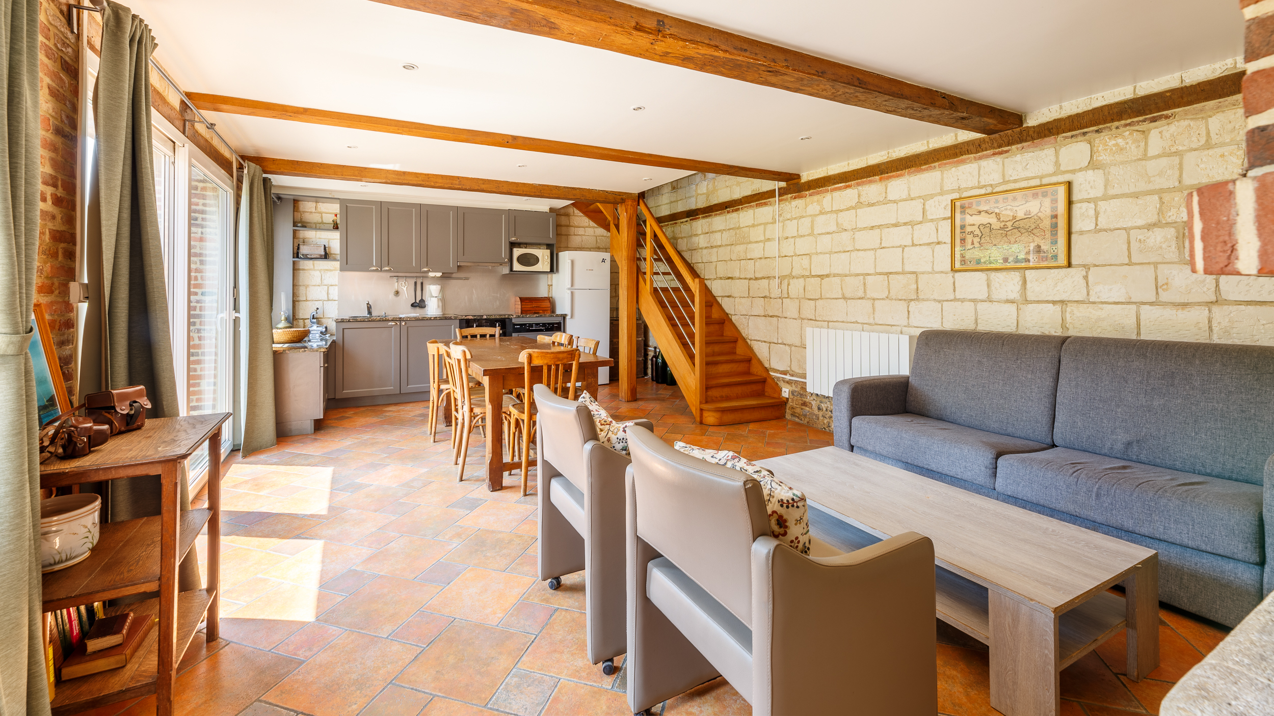 Évasion sensorielle dans une maison de campagne avec spa à Beauchamps — chambre