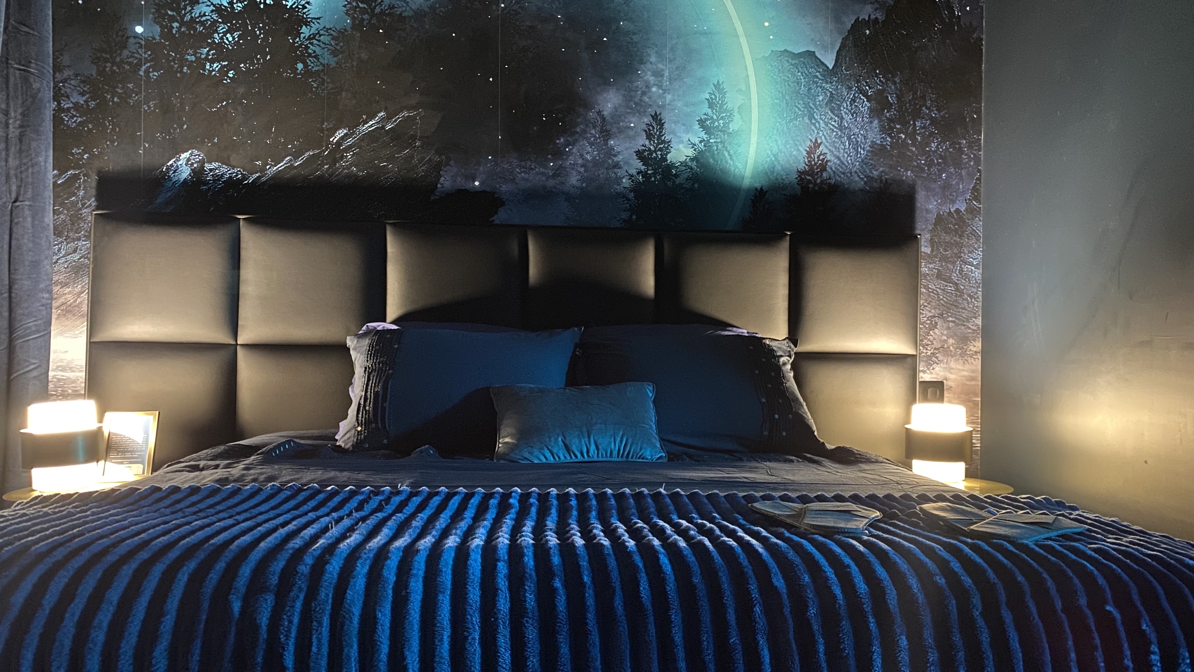 Dormez sous la Lune Bleue — Chambre à thème immersive à Roanne à Roanne — vue depuis la terrasse