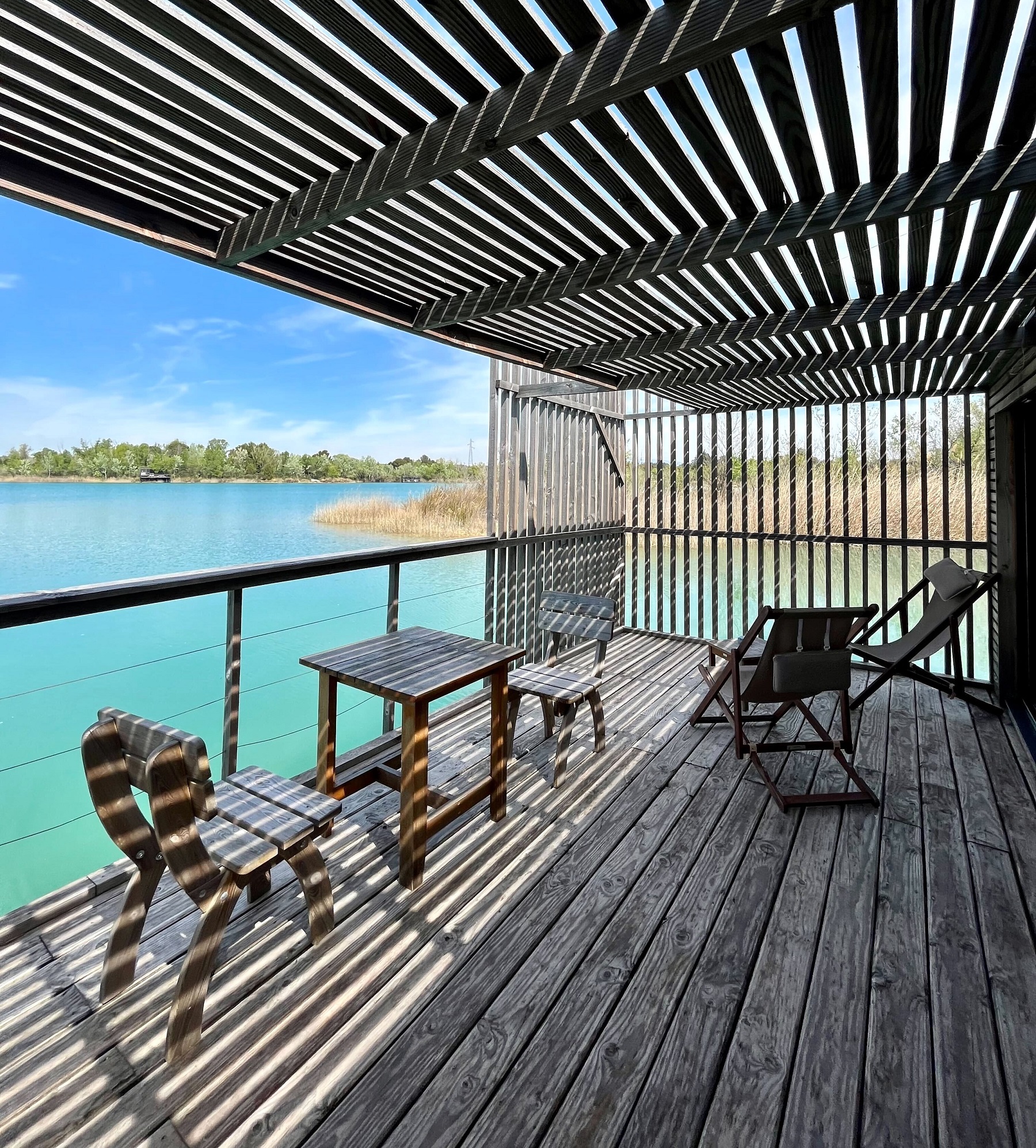 Cabane Spa Paradis : une évasion sur l'eau en Provence à Sorgues — salle de bain