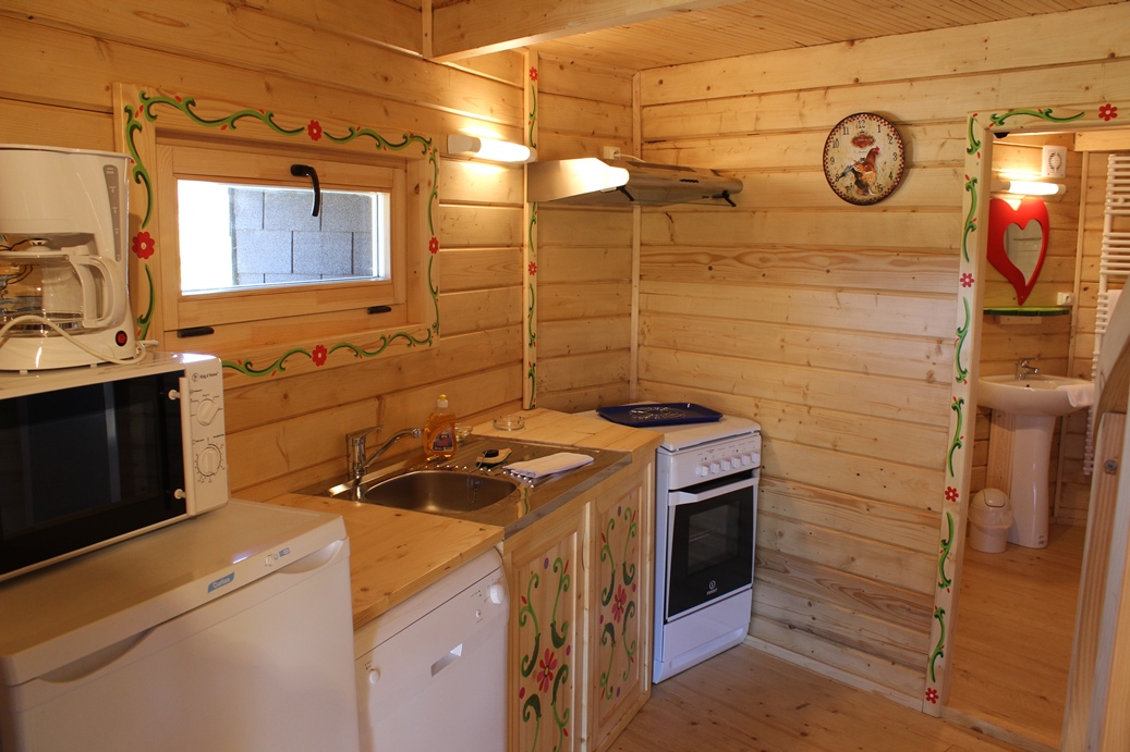 Maison Poule : une expérience inclassable en pleine nature à Dienne — vue intérieure