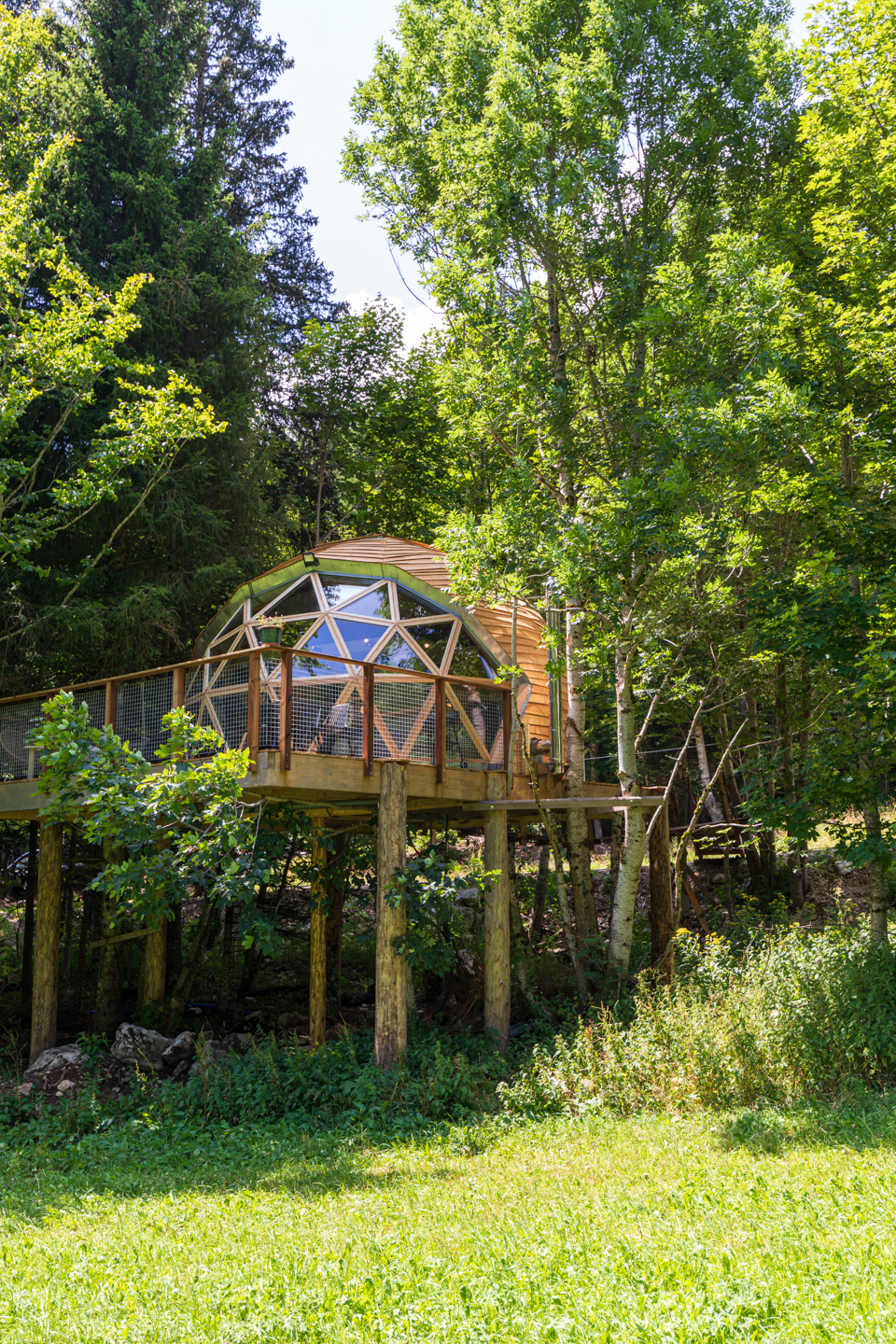 Dôme panoramique : une immersion totale dans la nature à Autrans — salle de bain