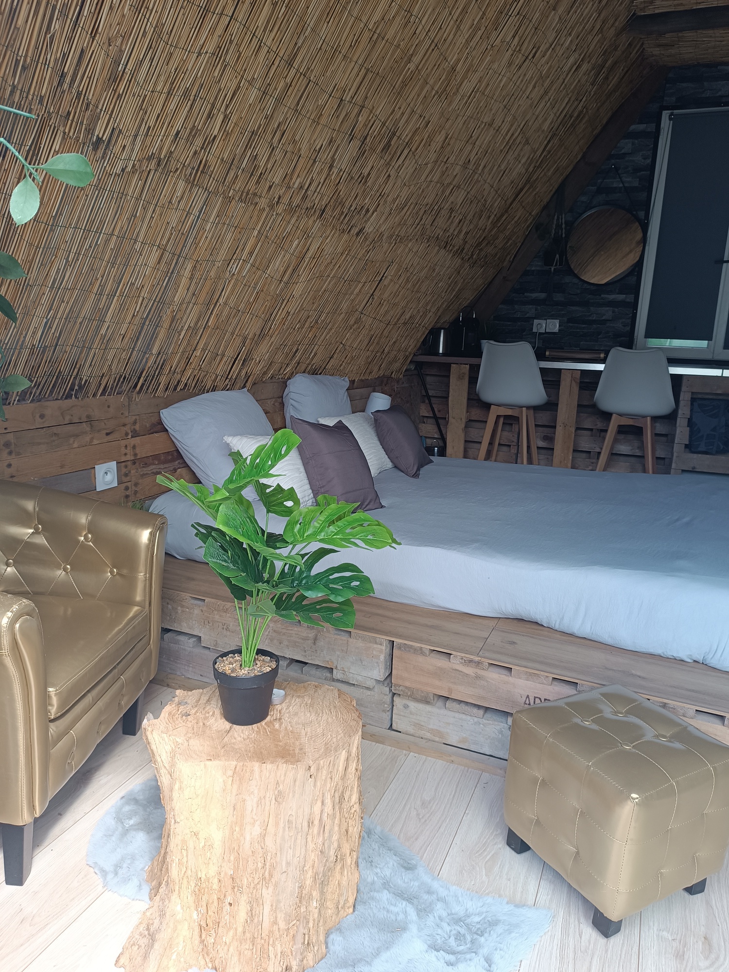 La cabane du phare du Minou : une expérience immersive en Bretagne à Plouzané — détail architectural
