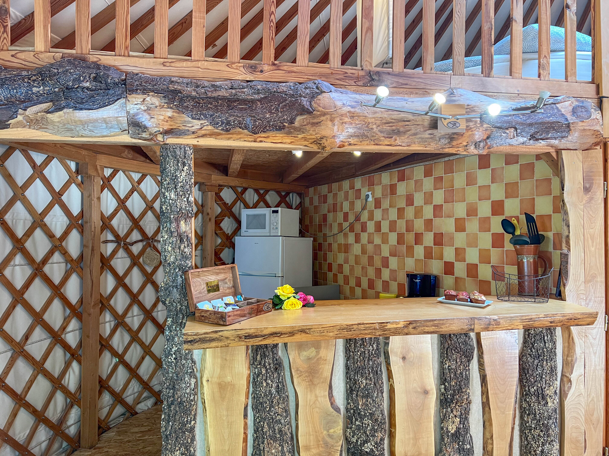 La Yourte Contemporaine : une expérience immersive en Auvergne à Vitrac — environnement naturel