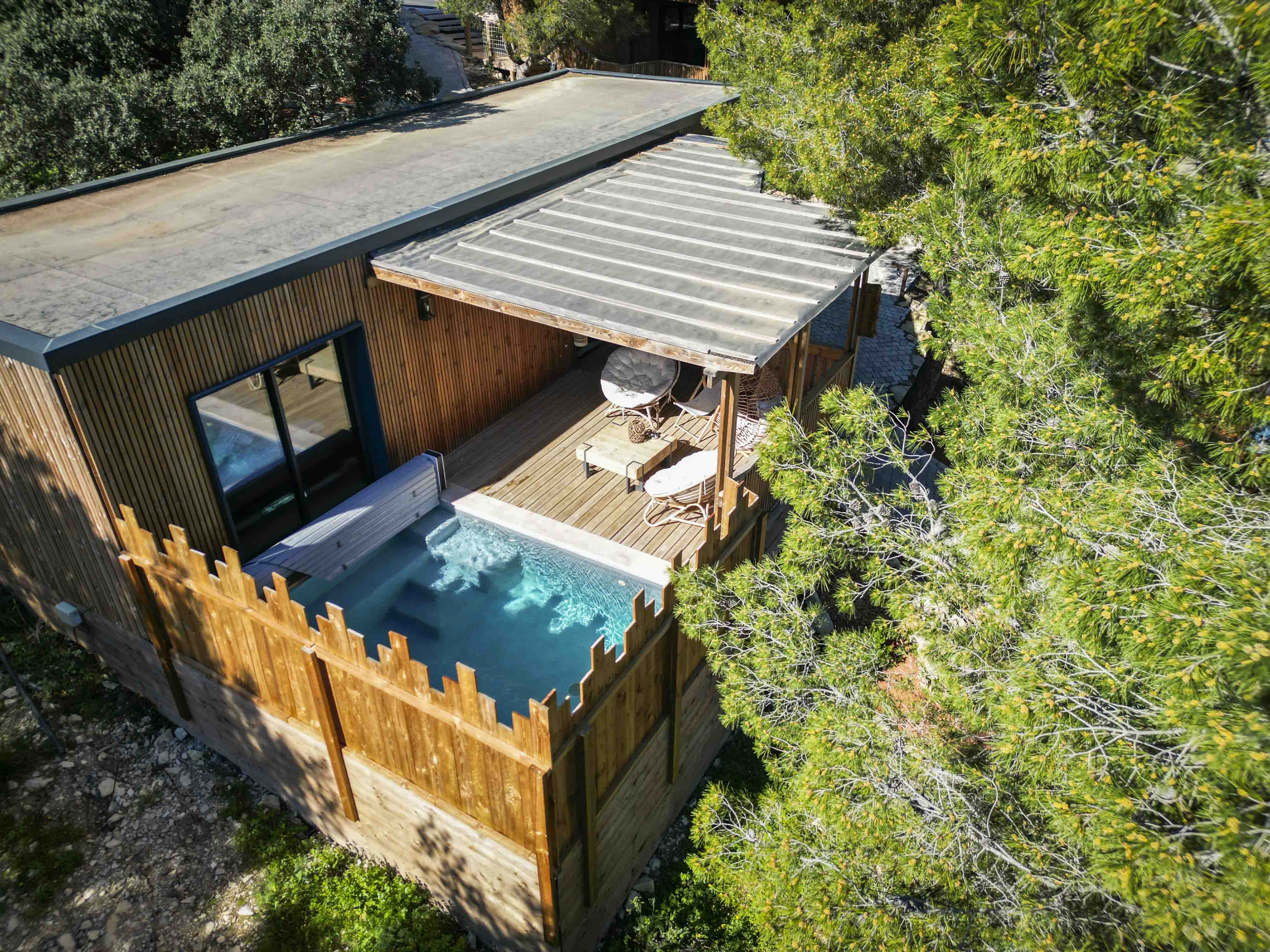 Villa XXL Safari — Cabane sur pilotis avec piscine à Gard