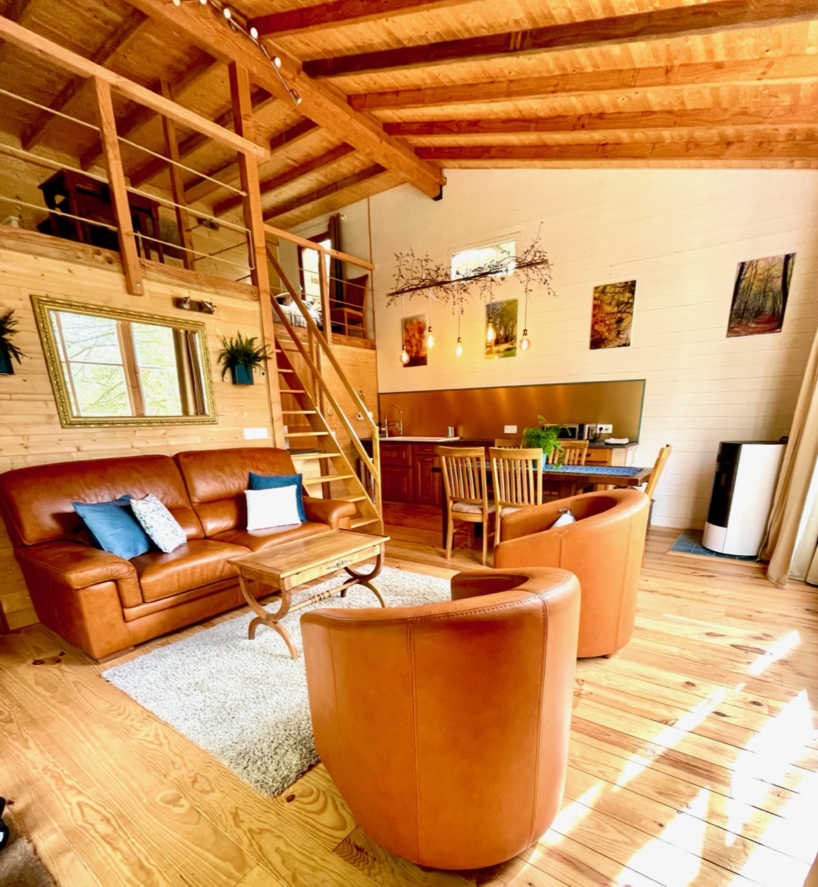 Un chalet en châtaignier au bord de l’eau — Chalet à Sauvigny Les Bois